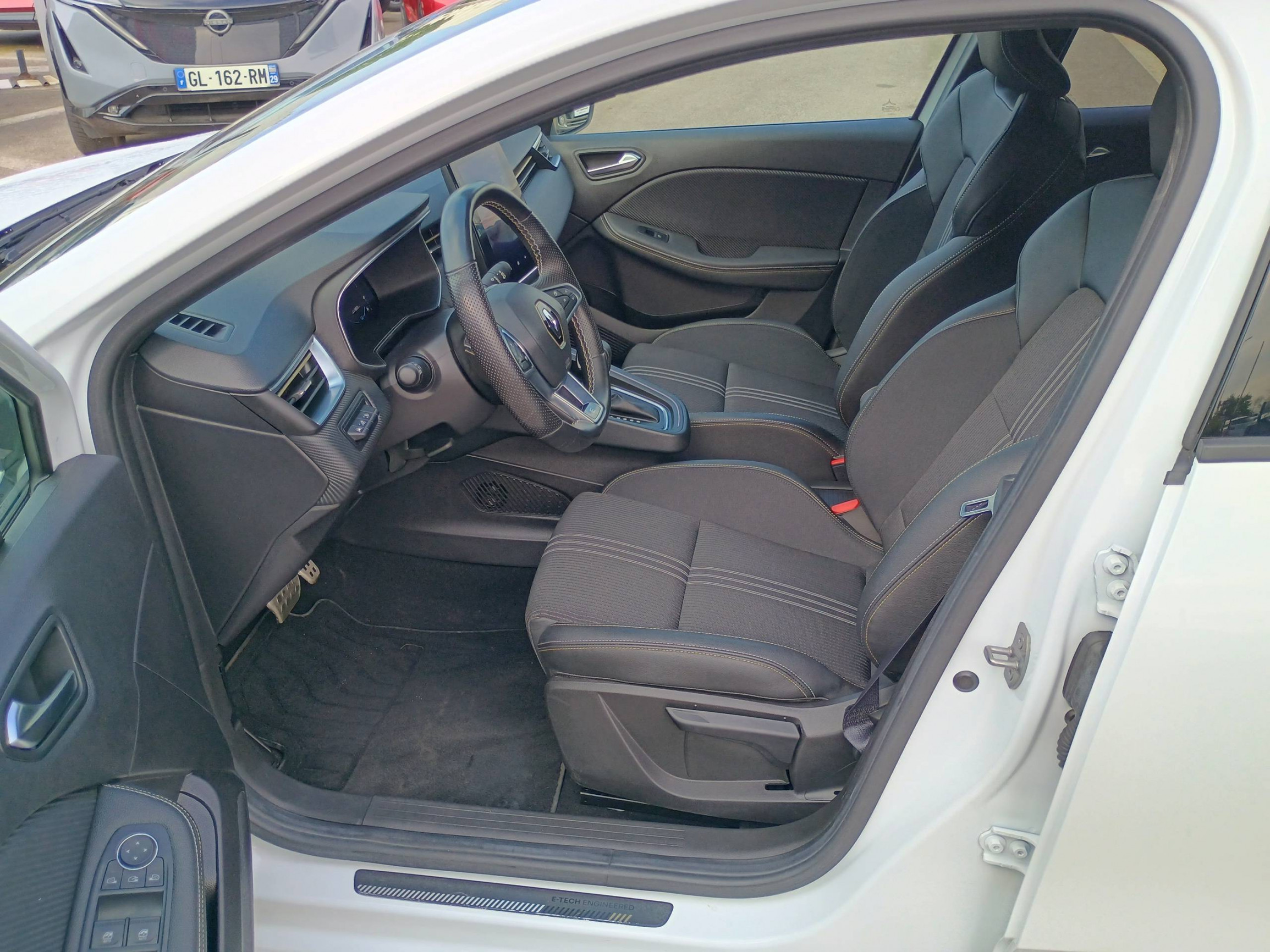 Vente en ligne Renault Clio 5 Clio E-Tech hybride 145 au prix de 20 490 €