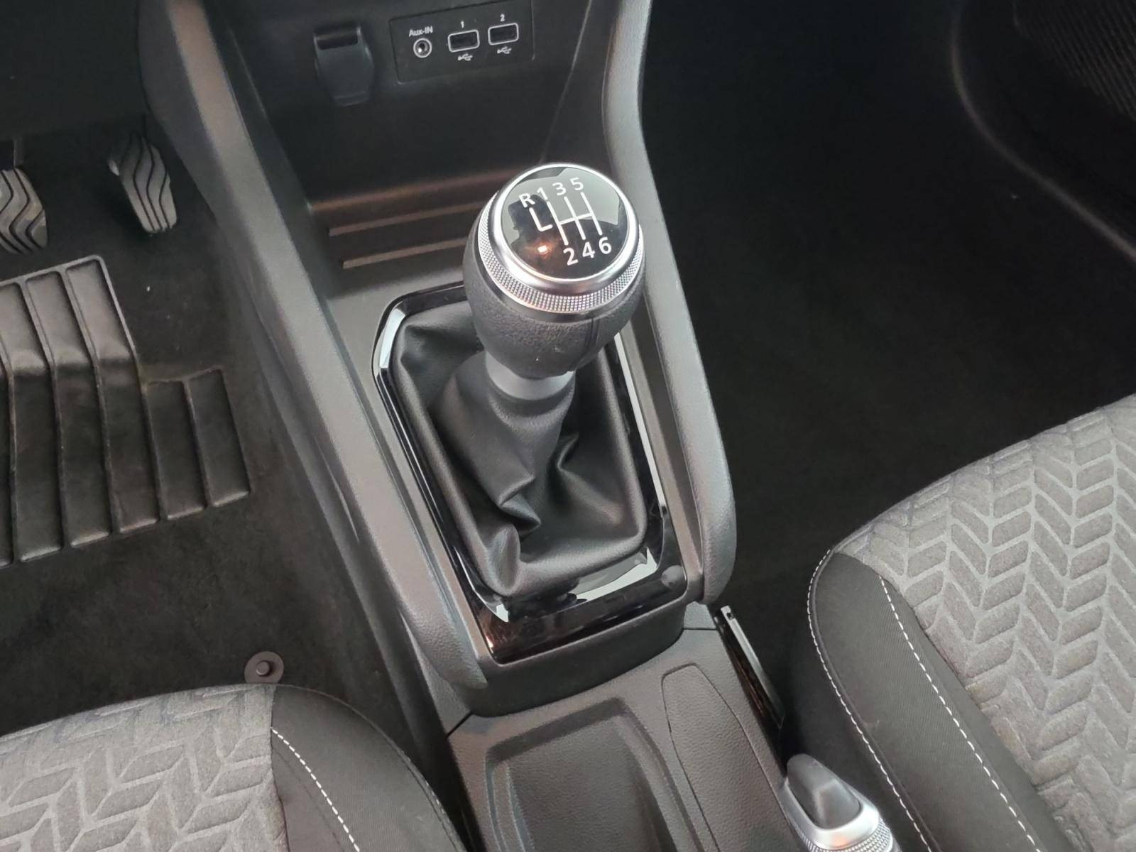 Vente en ligne Renault Clio 5 Clio TCe 90 au prix de 13 900 €