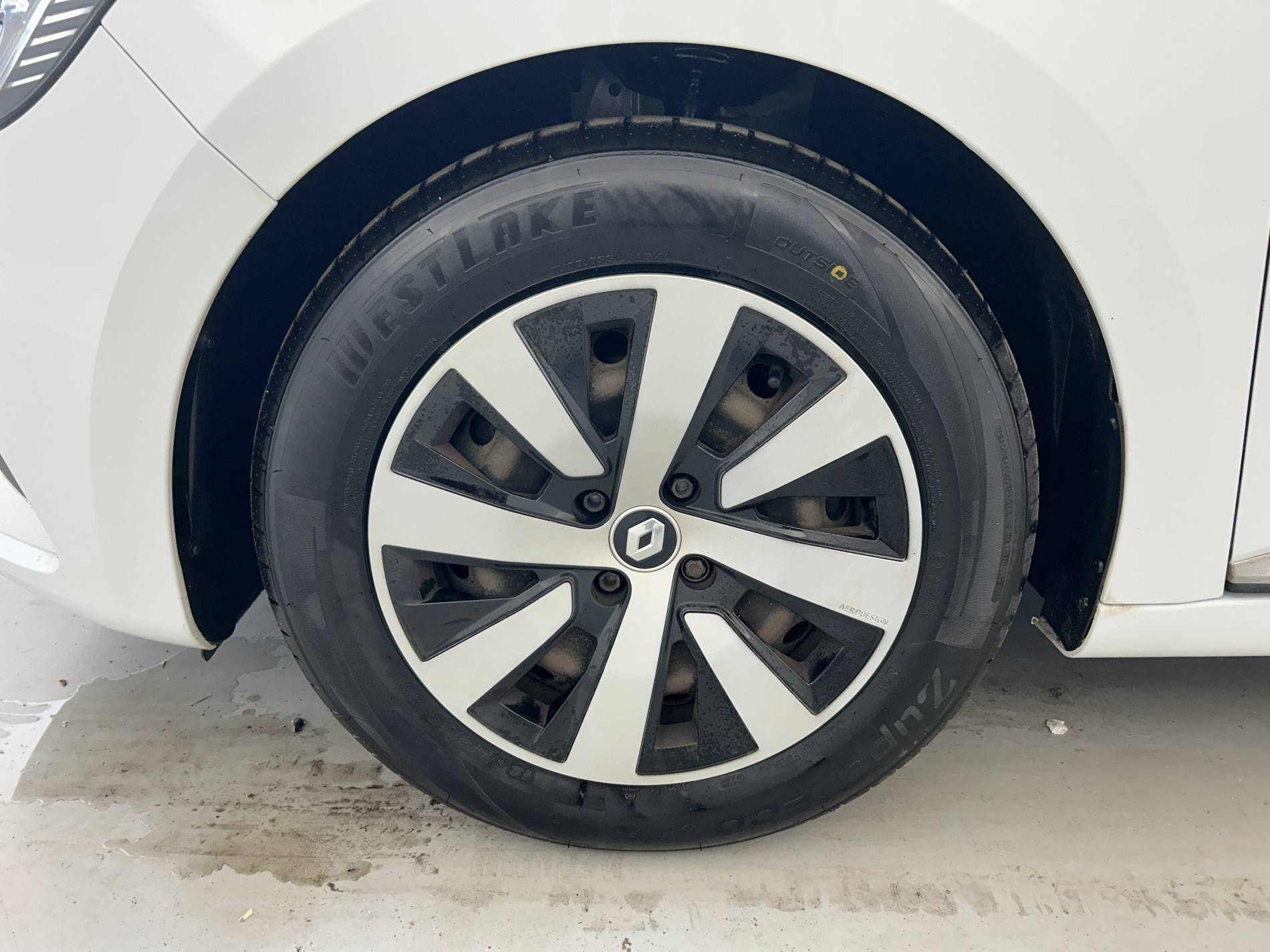 Vente en ligne Renault Clio 5 Clio TCe 90 au prix de 12 780 €