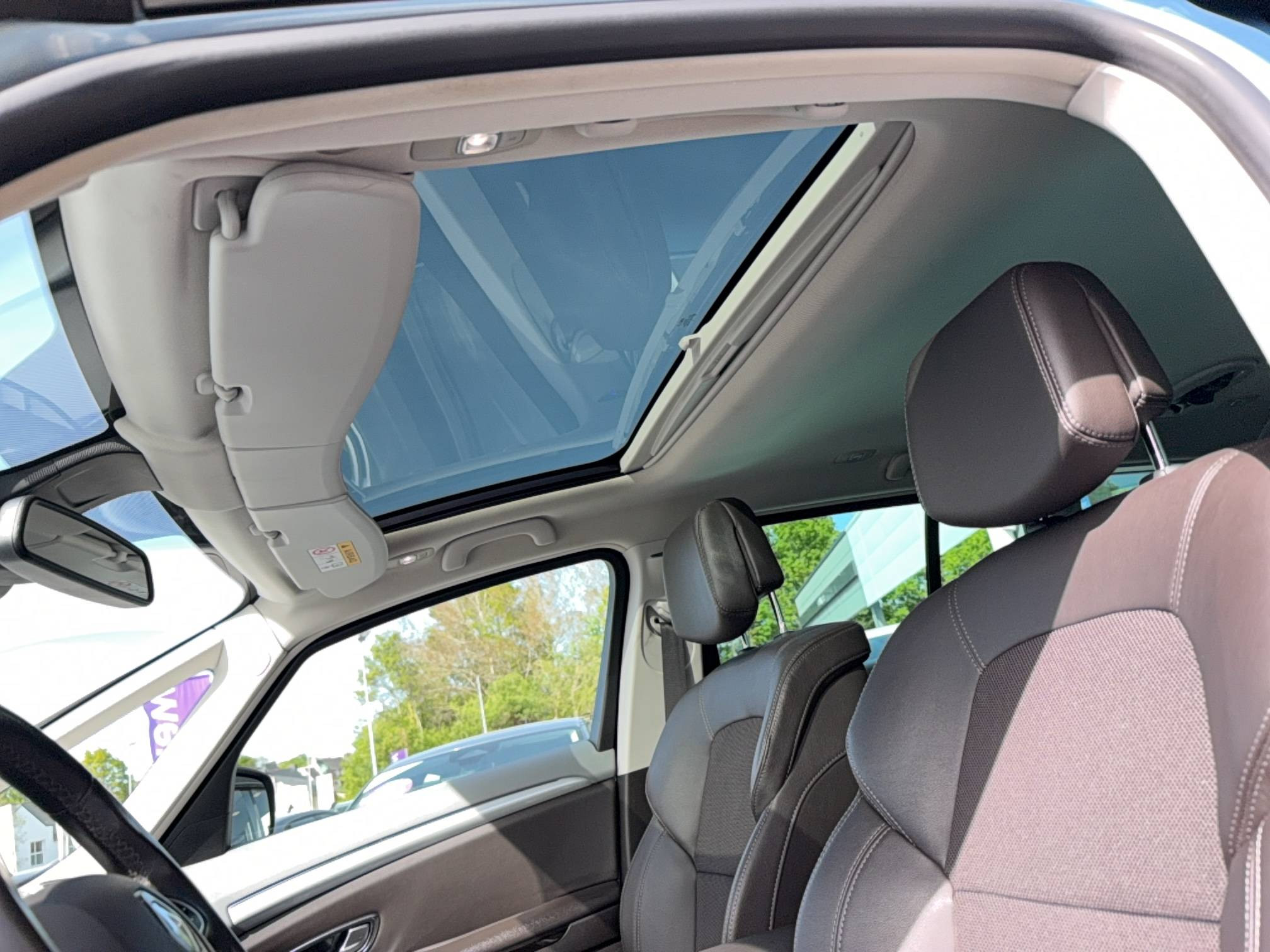 Vente en ligne Renault Espace 5 Espace dCi 160 Energy Twin Turbo au prix de 15 990 €