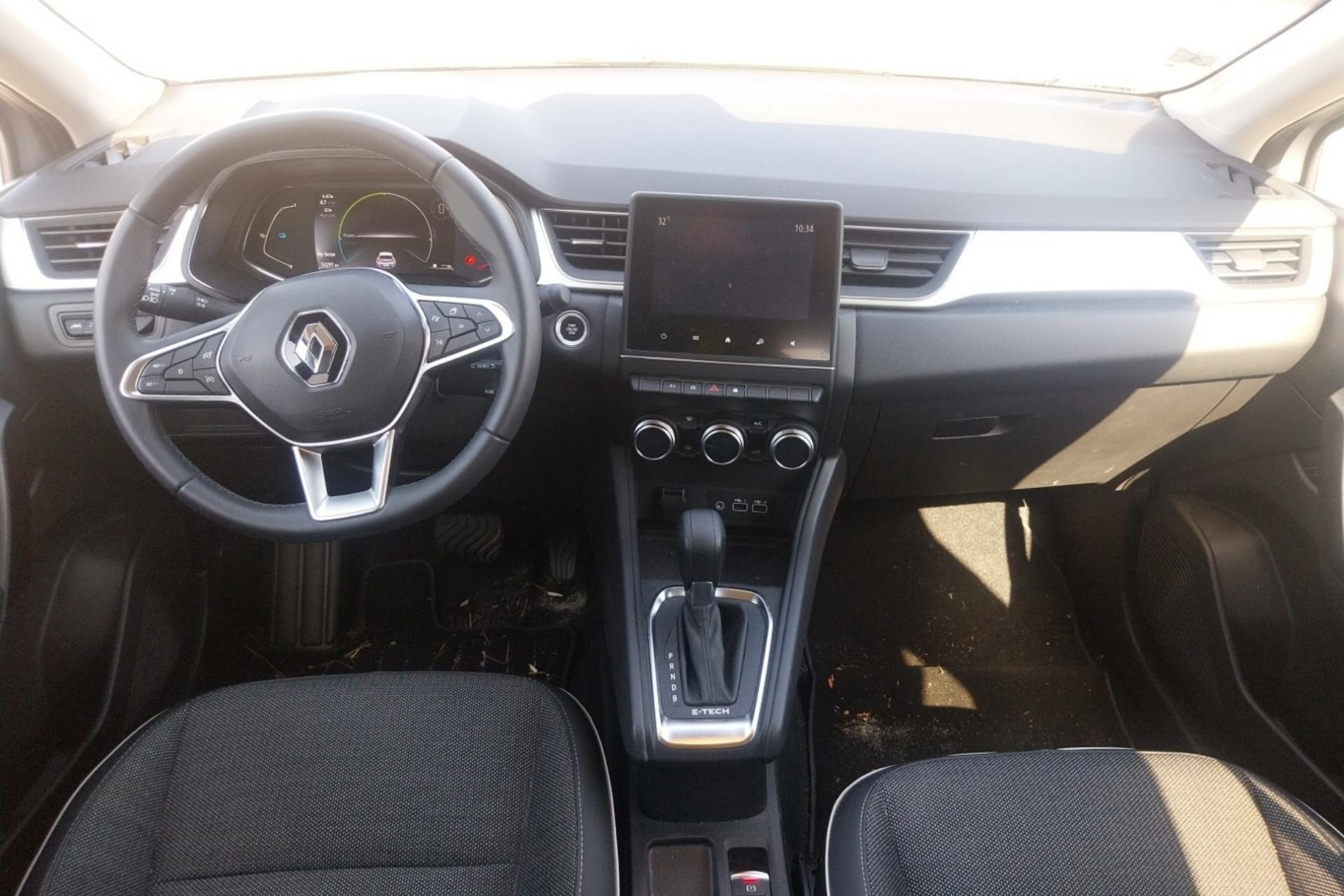 Vente en ligne Renault Captur  E-Tech full hybrid 145 au prix de 19 250 €