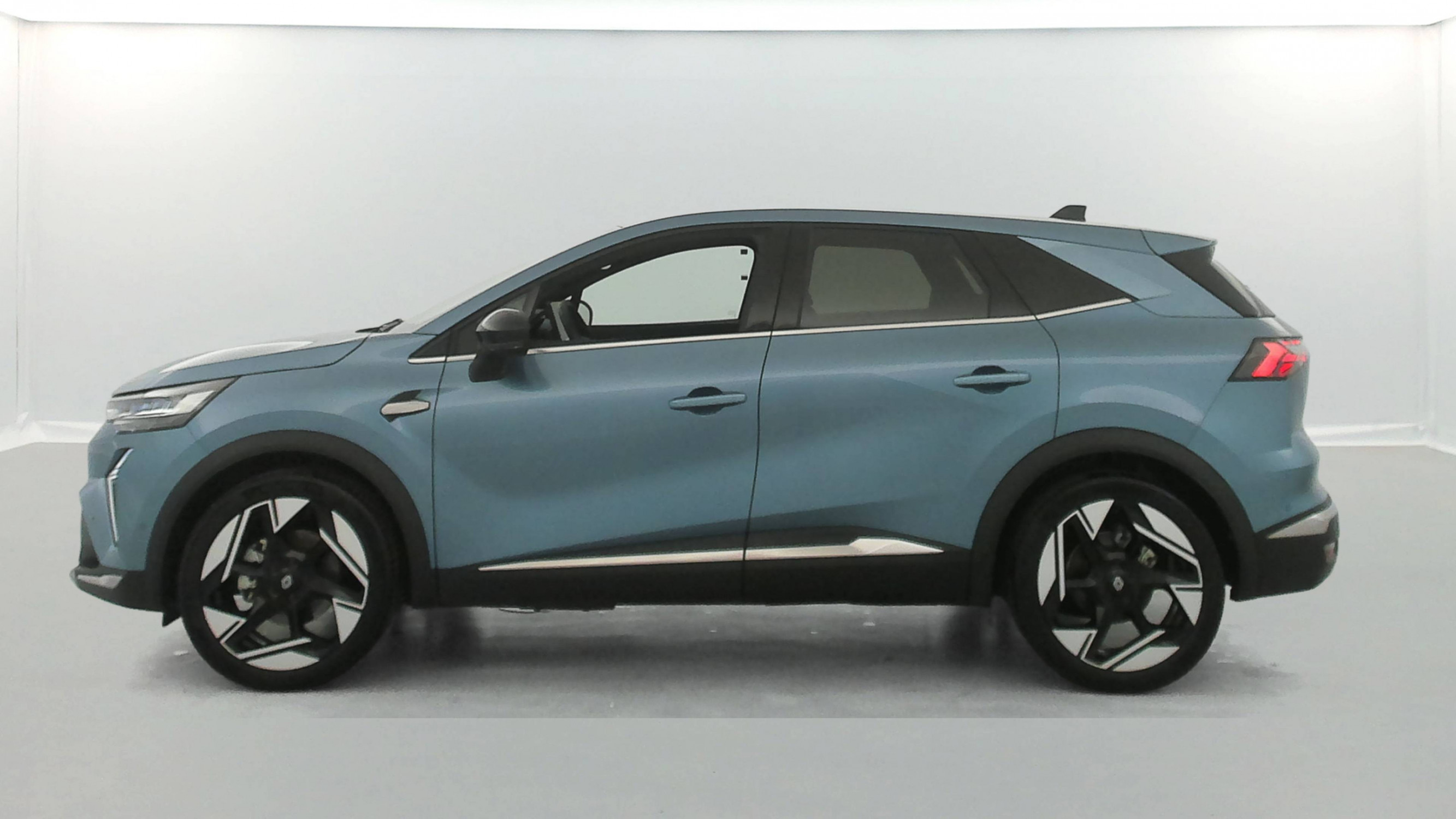 Vente en ligne Renault Symbioz  E-Tech full hybrid 145 au prix de 26 790 €