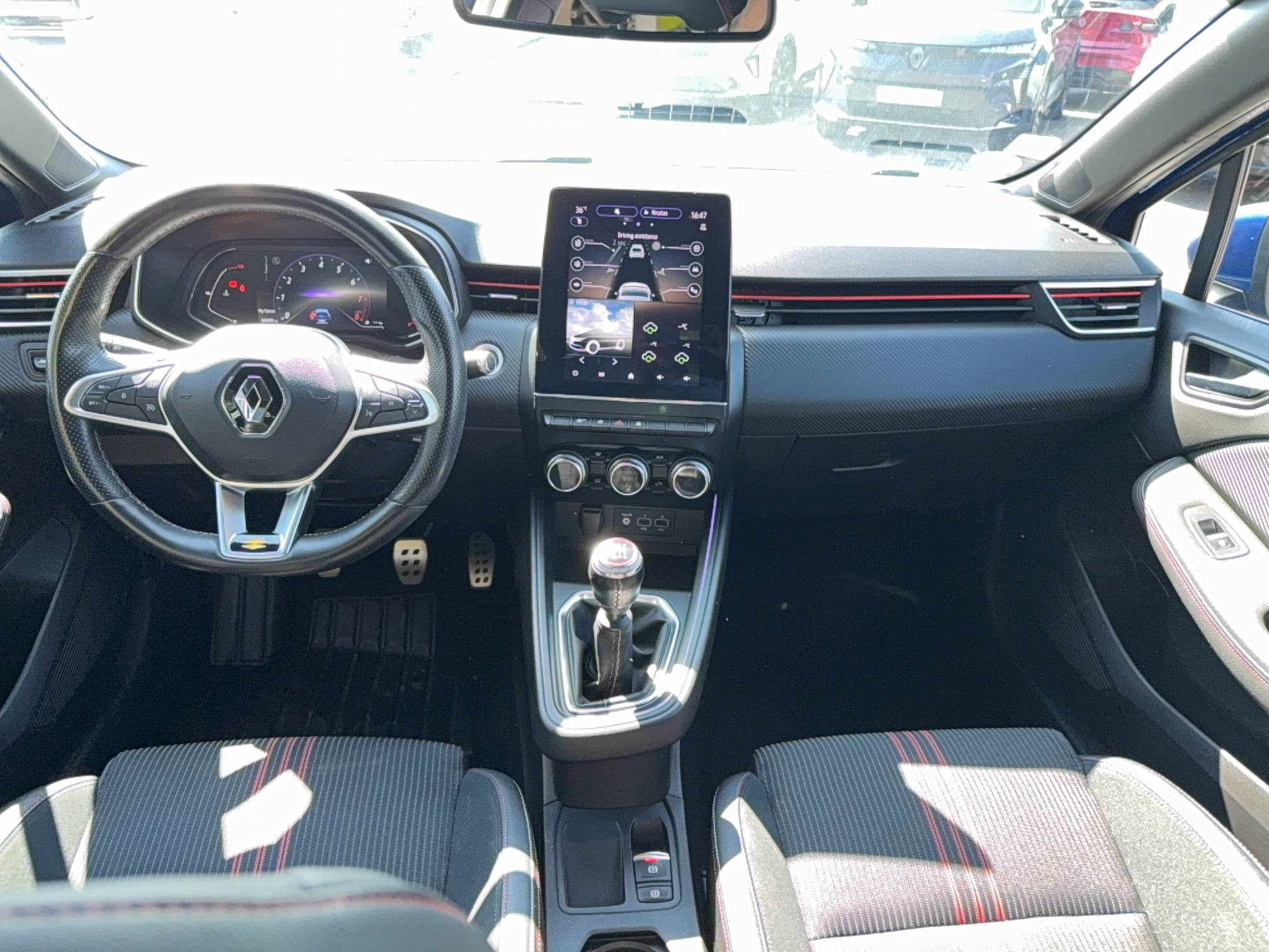 Vente en ligne Renault Clio 5 Clio TCe 140 - 21 au prix de 15 540 €