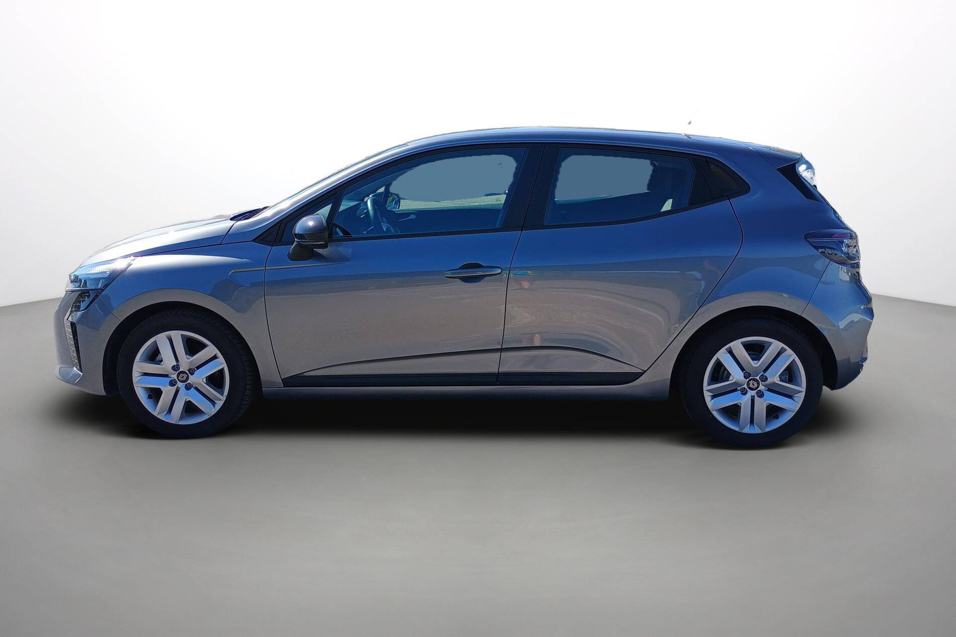 Vente en ligne Renault Clio 5 Clio E-Tech full hybrid 145 ch GSR2 au prix de 18 890 €