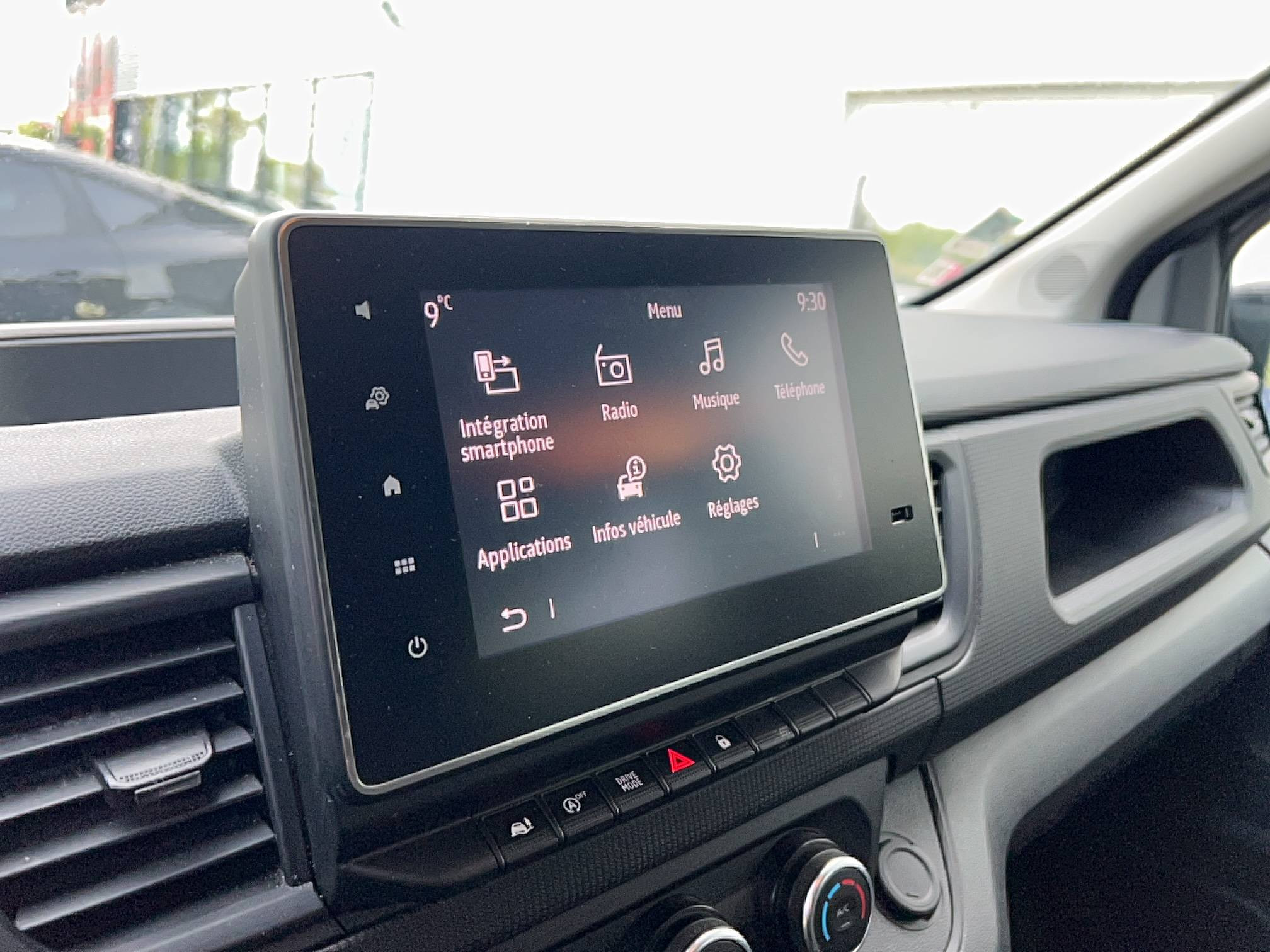 Vente en ligne Renault Trafic Cabine Approfondie TRAFIC CA L1H1 3000 KG BLUE DCI 150 EDC au prix de 23 990 €