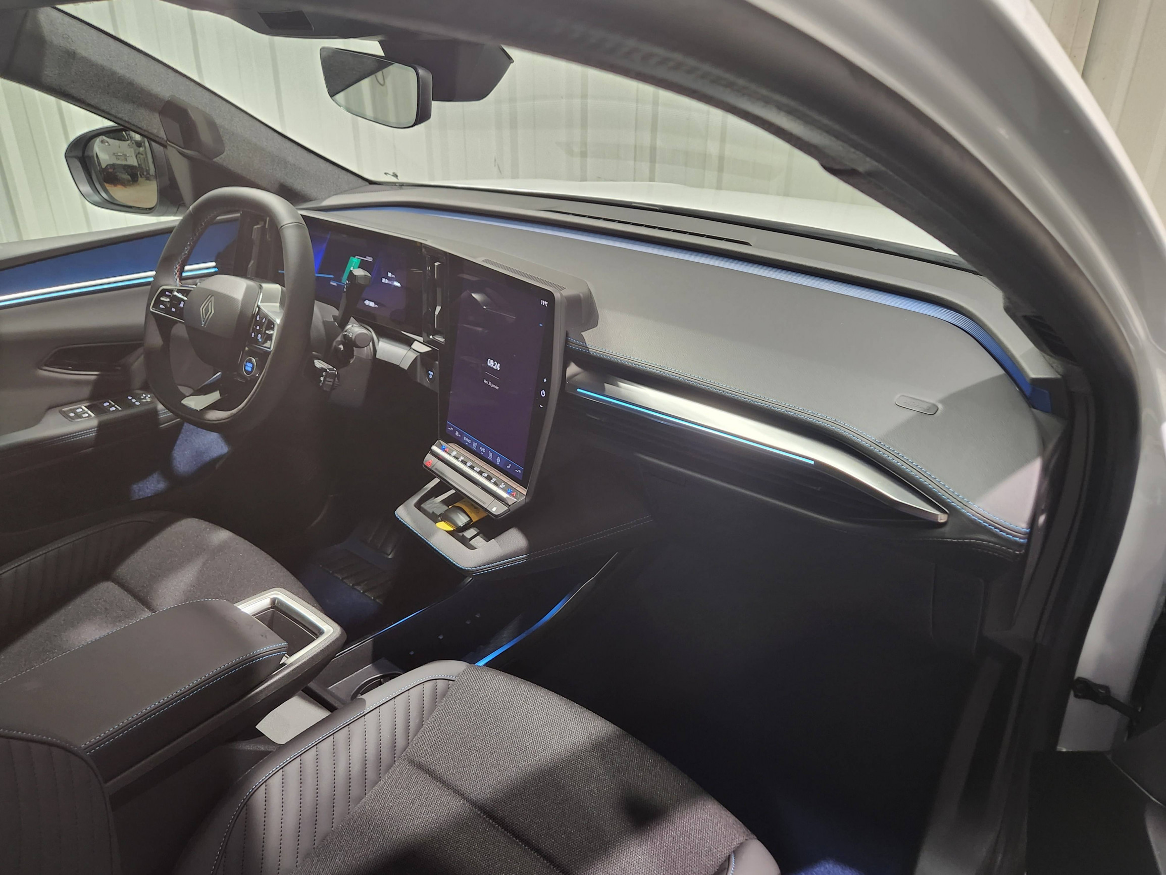 Vente en ligne Renault Scenic E-Tech  220 ch grande autonomie au prix de 44 790 €