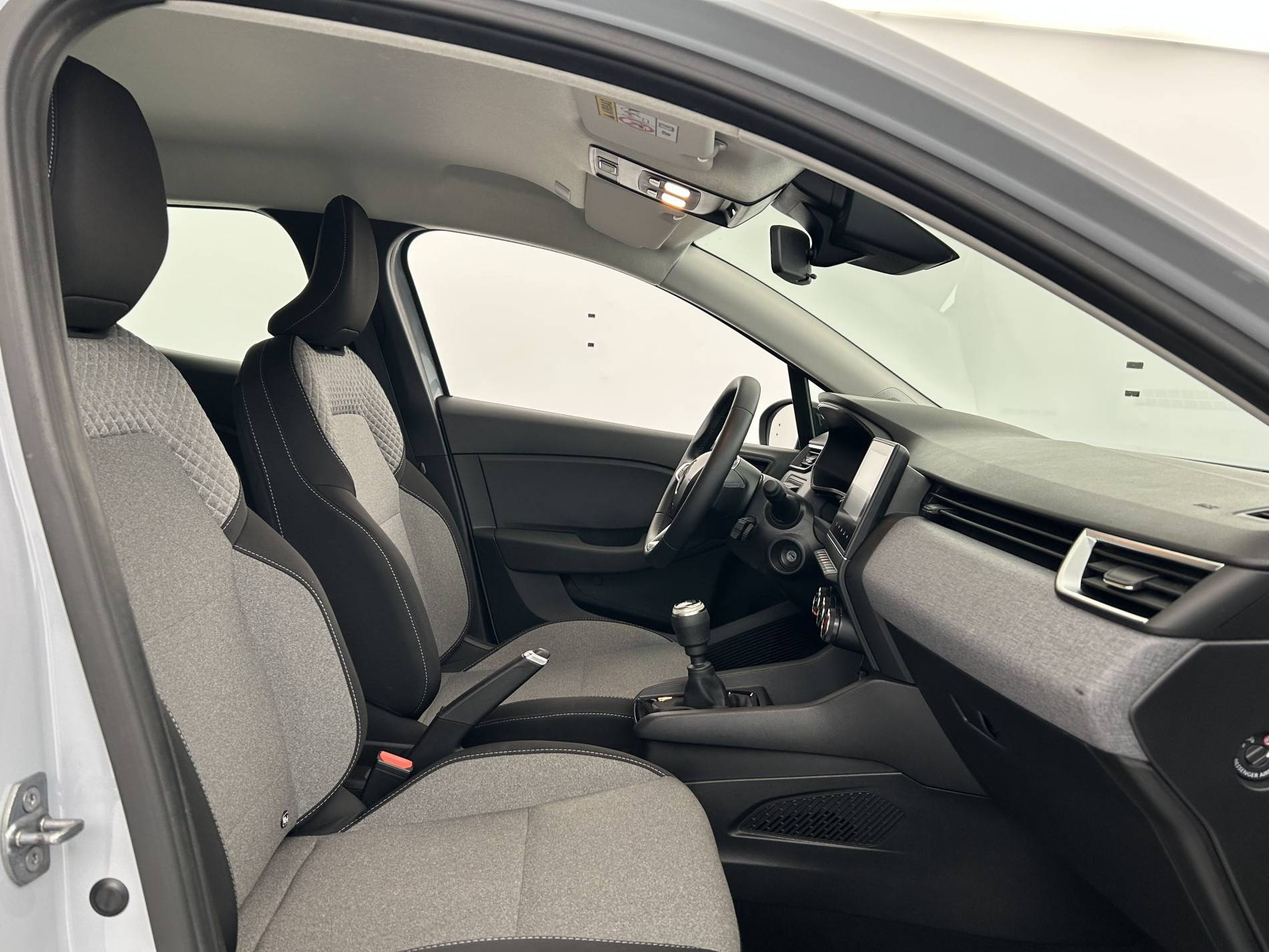 Vente en ligne Renault Clio 5 Clio TCe 90 au prix de 14 990 €