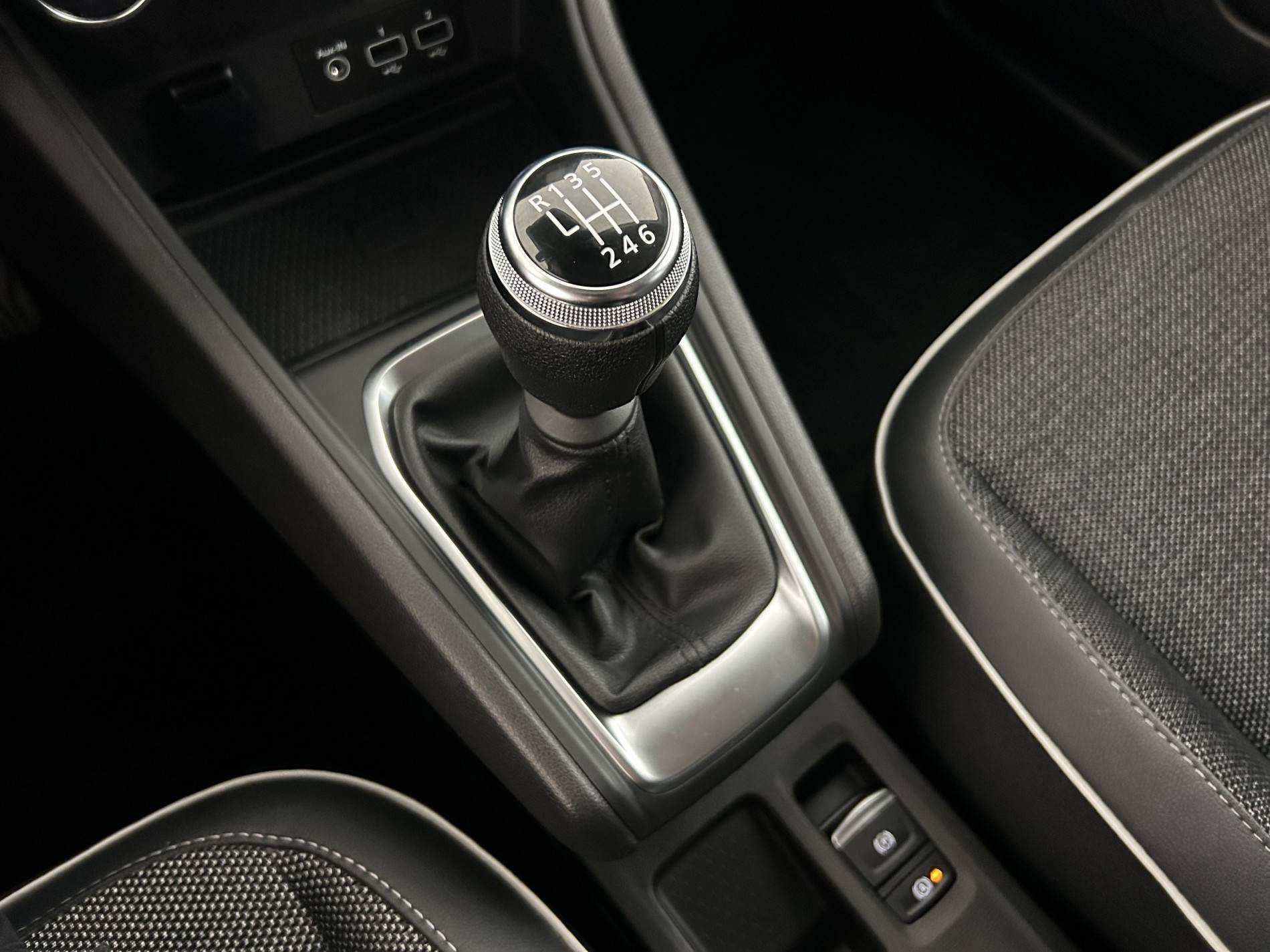 Vente en ligne Renault Captur  mild hybrid 140 au prix de 18 990 €