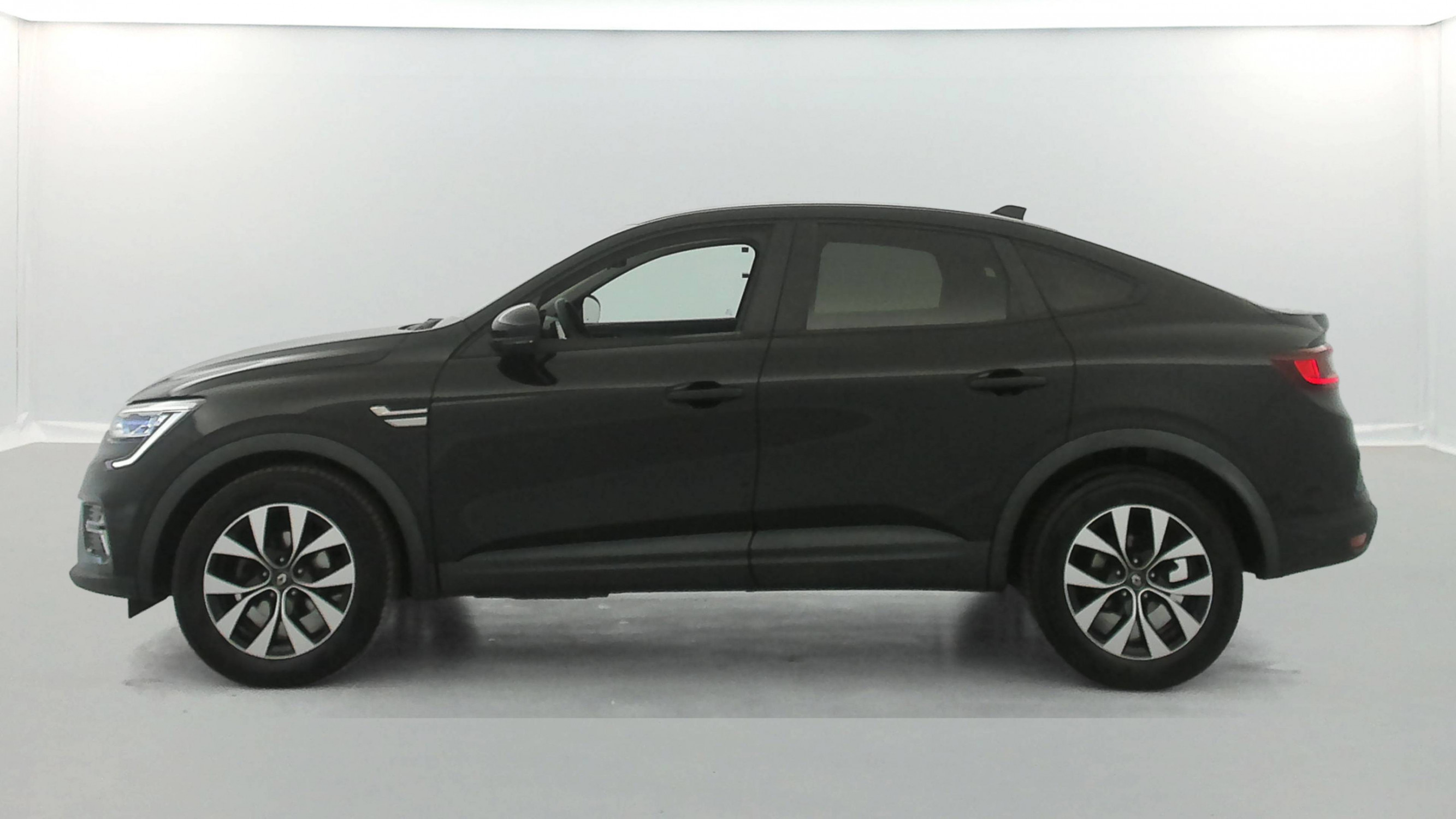 Vente en ligne Renault Arkana  mild hybrid 140 EDC FAP - 22 au prix de 19 990 €