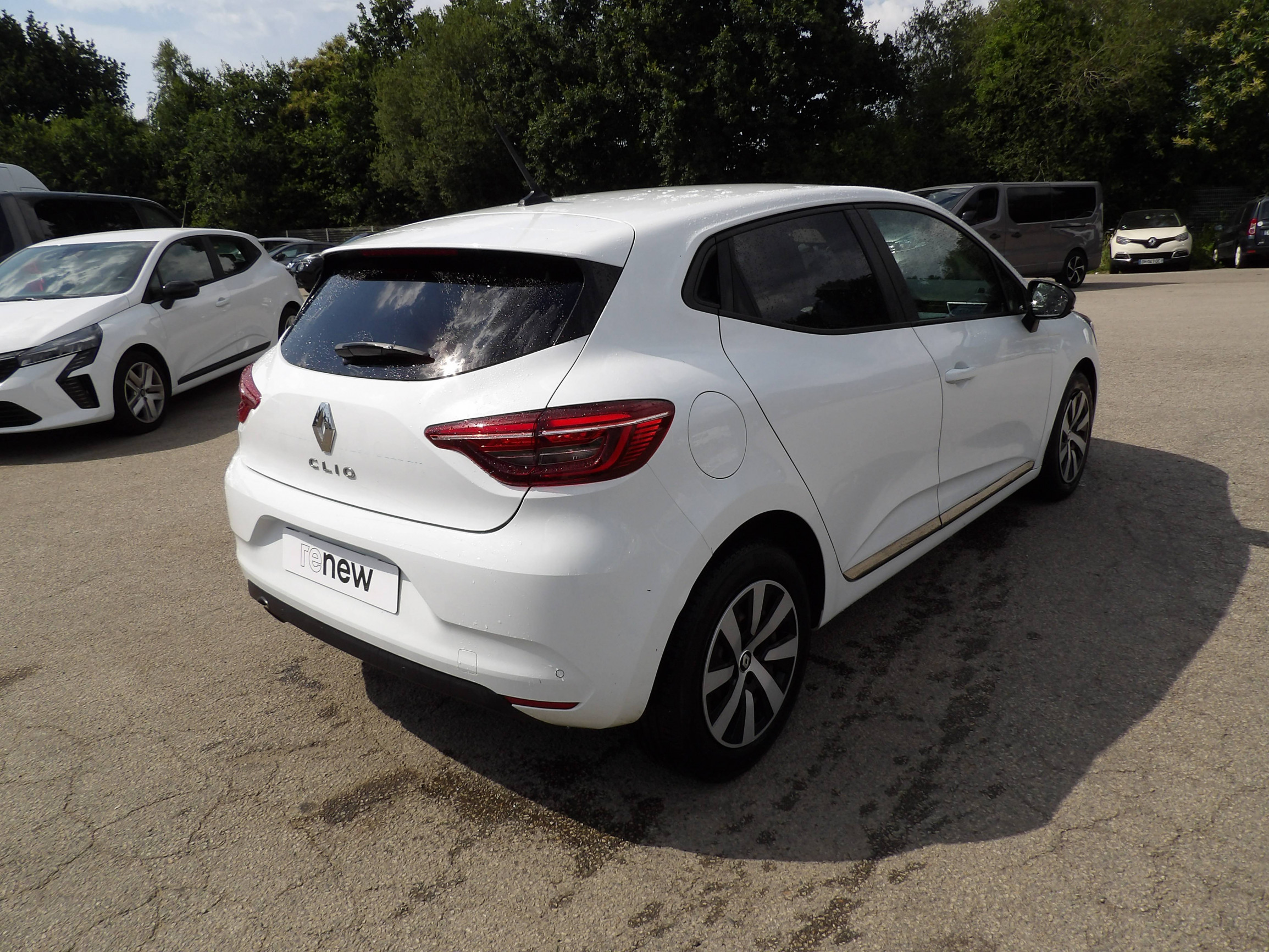 Vente en ligne Renault Clio 5 Clio TCe 90 au prix de 13 799 €