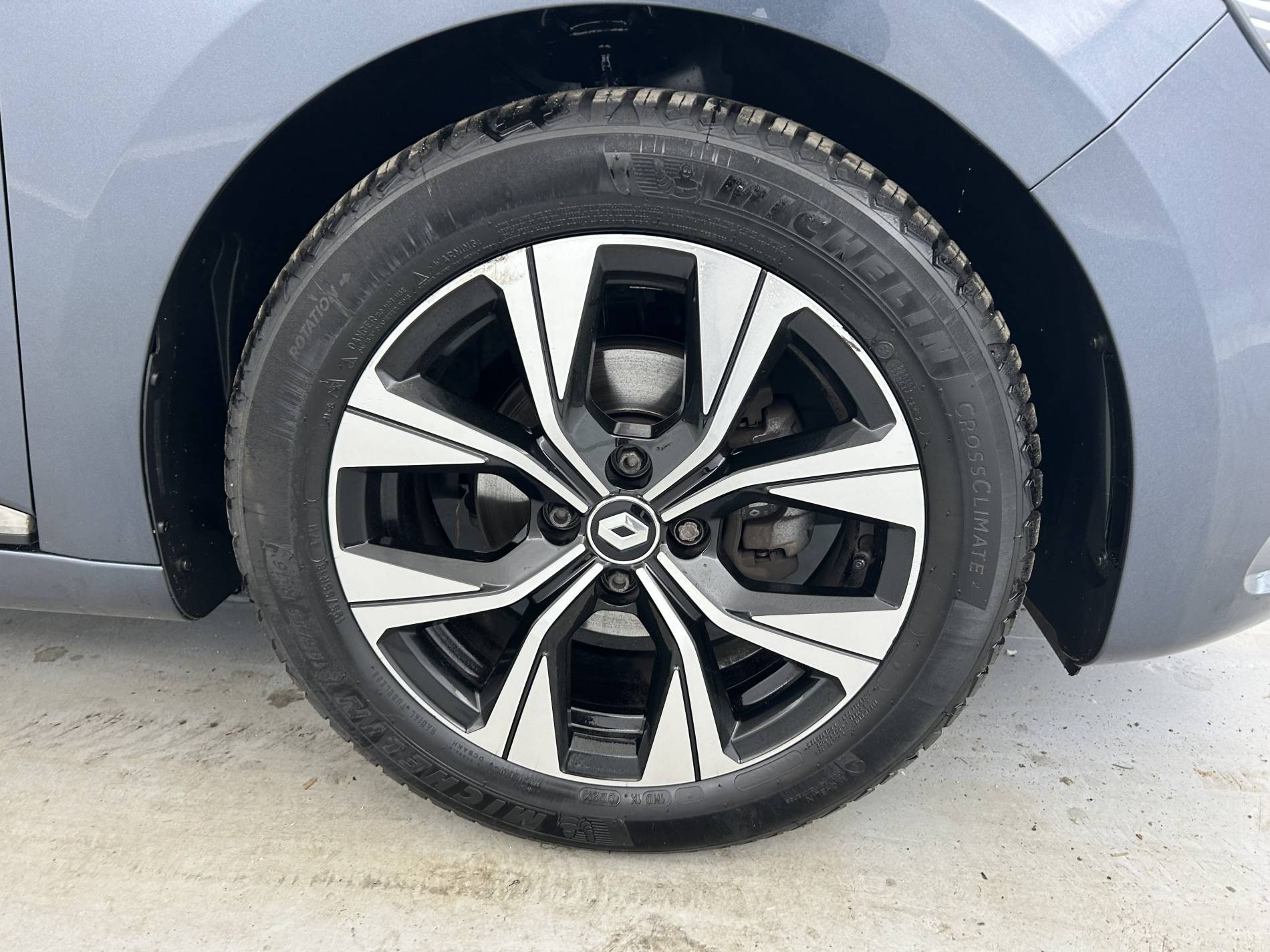 Vente en ligne Renault Clio 5 Clio TCe 90 - 21N au prix de 14 990 €