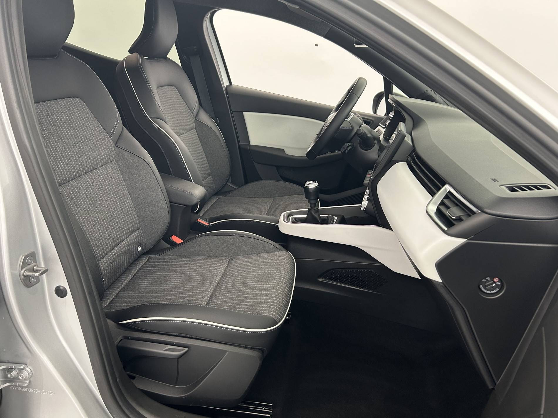 Vente en ligne Renault Clio 5 Clio TCe 90 au prix de 16 290 €