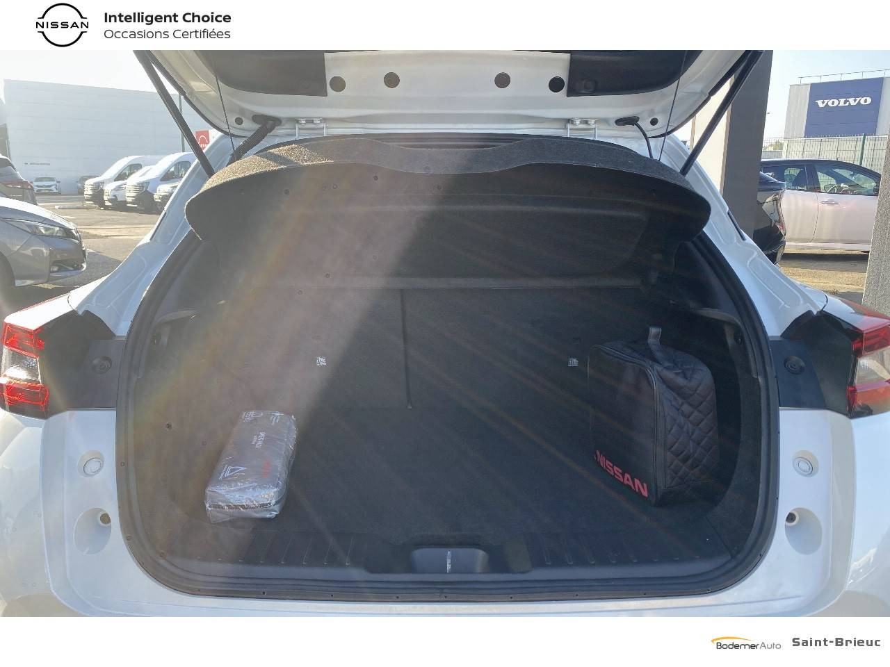 Vente en ligne Nissan Juke Juke HYBRID 143 au prix de 19 990 €