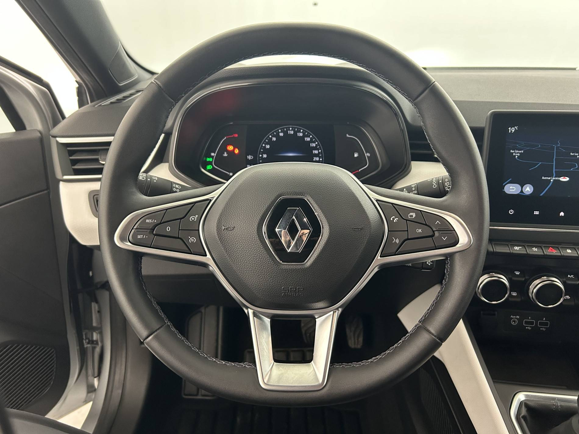 Vente en ligne Renault Clio 5 Clio TCe 90 au prix de 16 290 €