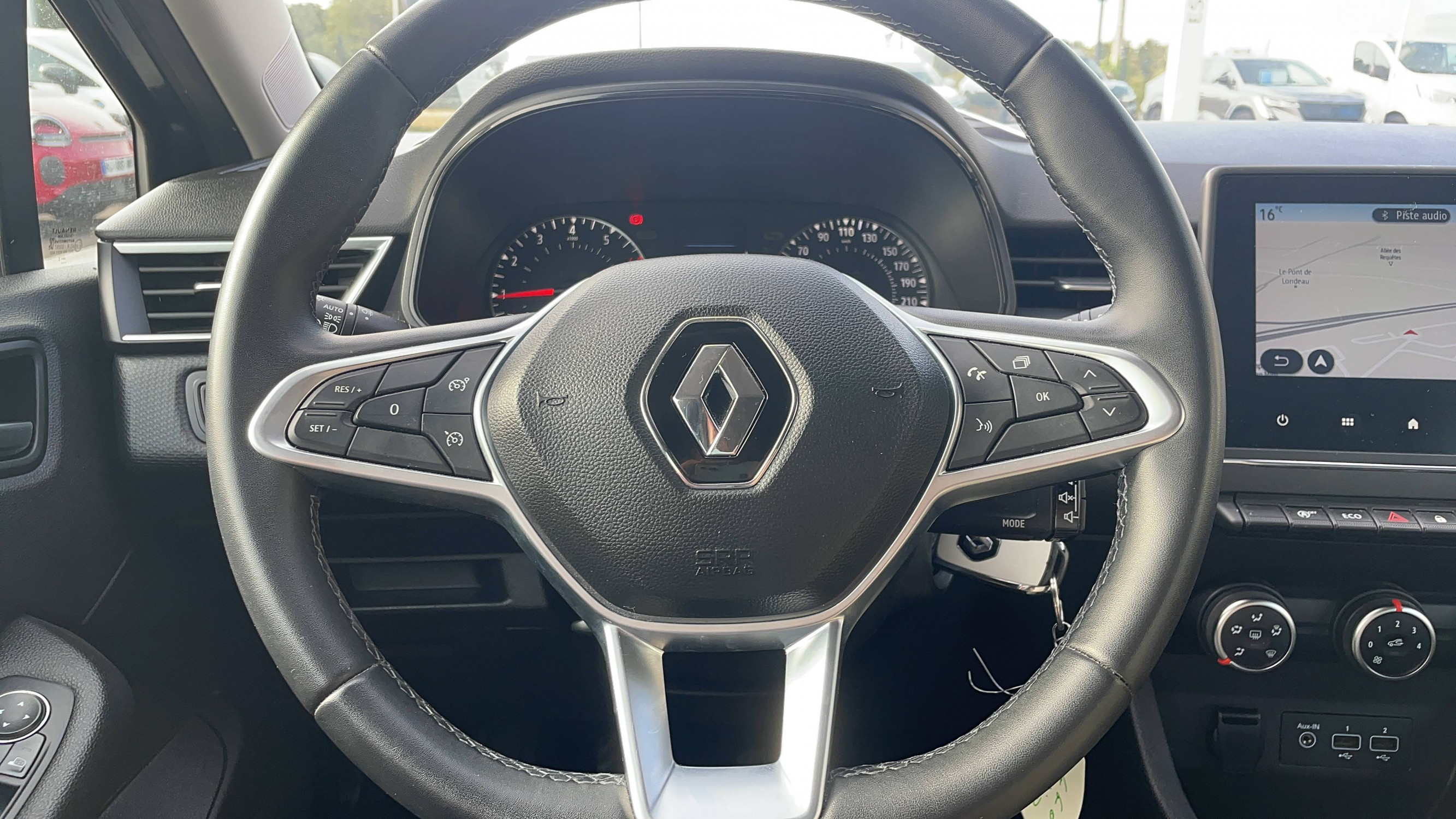 Vente en ligne Renault Clio 5 Clio TCe 100 GPL - 21N au prix de 13 990 €