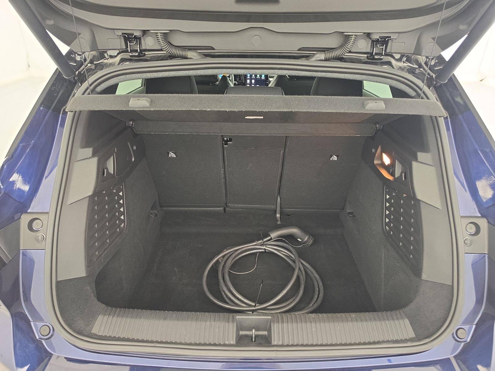 Vente en ligne Renault Scenic E-Tech Scenic E-Tech électrique 220 ch grande autonomie au prix de 35 991 €