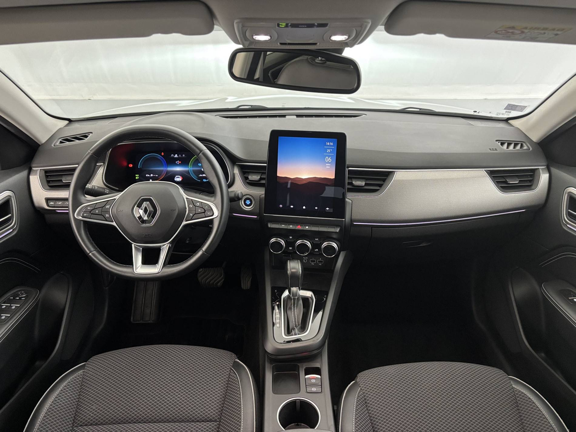 Vente en ligne Renault Arkana  E-Tech hybride 145 - 22 au prix de 21 490 €