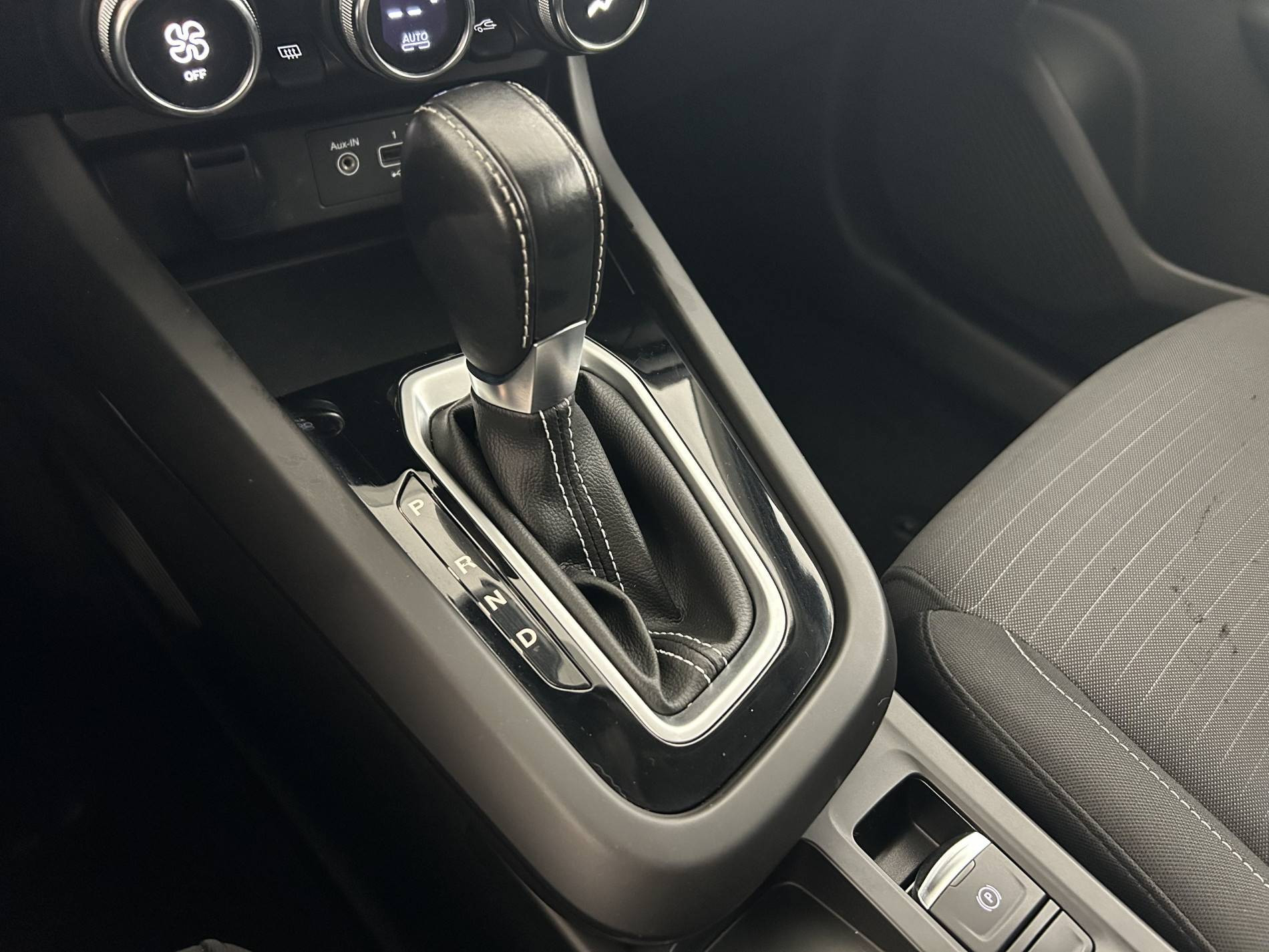 Vente en ligne Renault Arkana  TCe 140 EDC FAP au prix de 16 900 €
