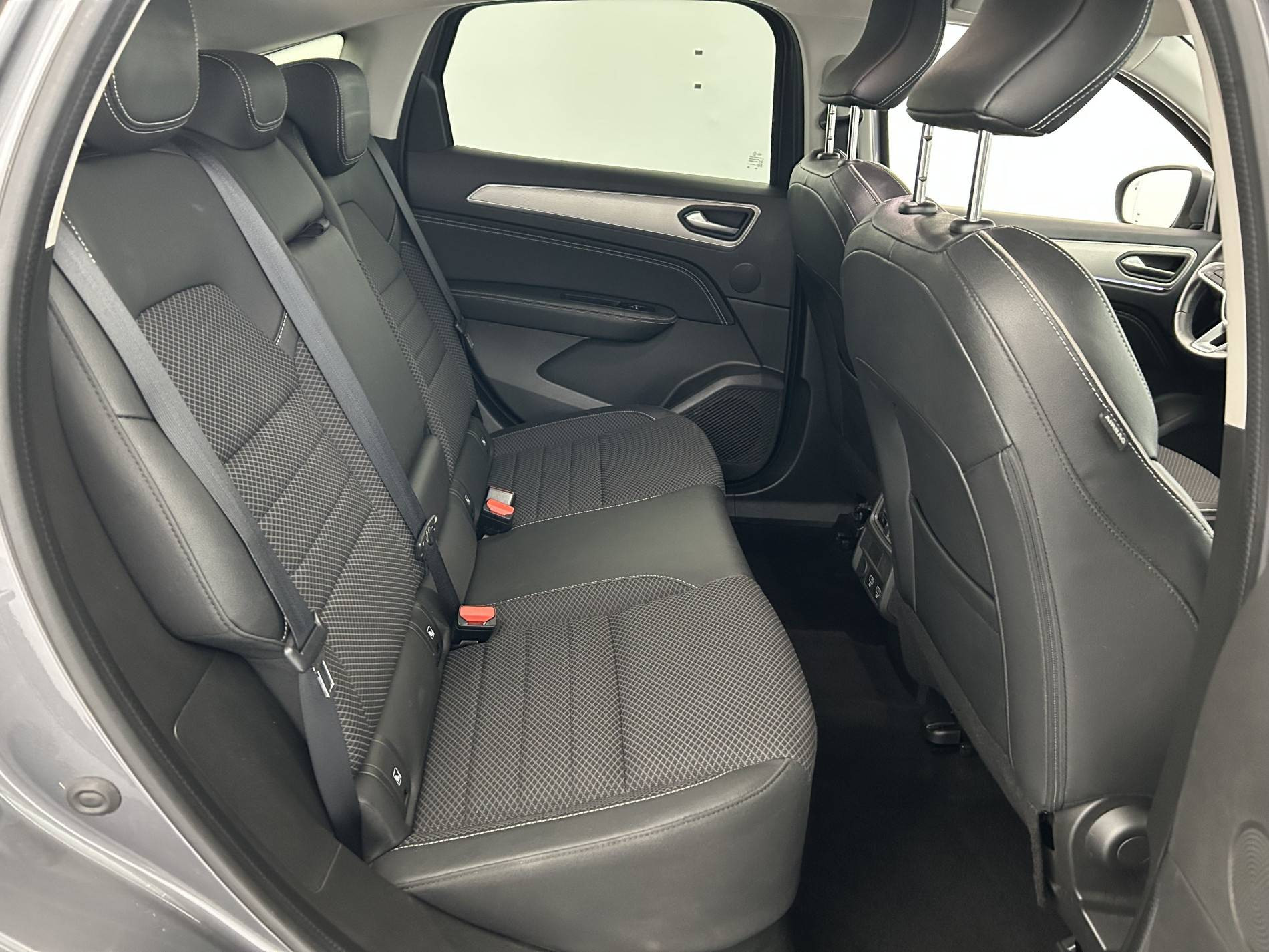 Vente en ligne Renault Arkana  E-Tech 145 - 21B au prix de 18 790 €