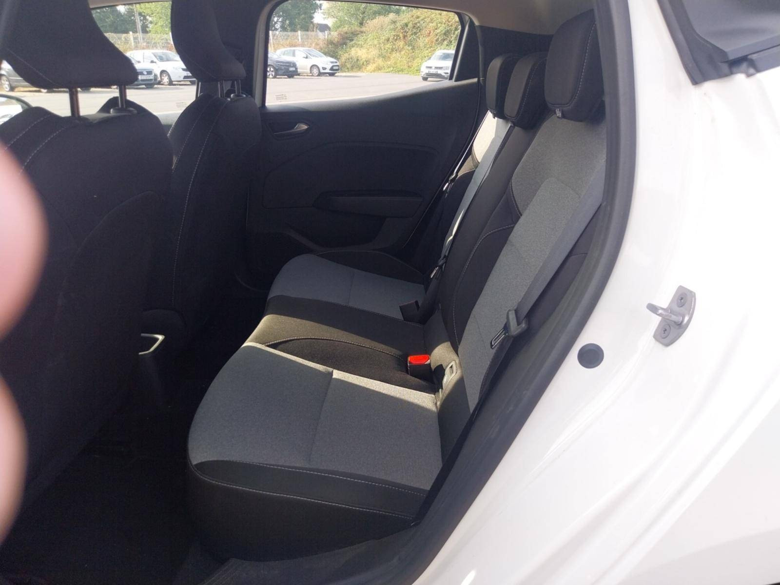 Vente en ligne Renault Clio 5 Clio Eco-G 100 ch GSR2 au prix de 15 790 €