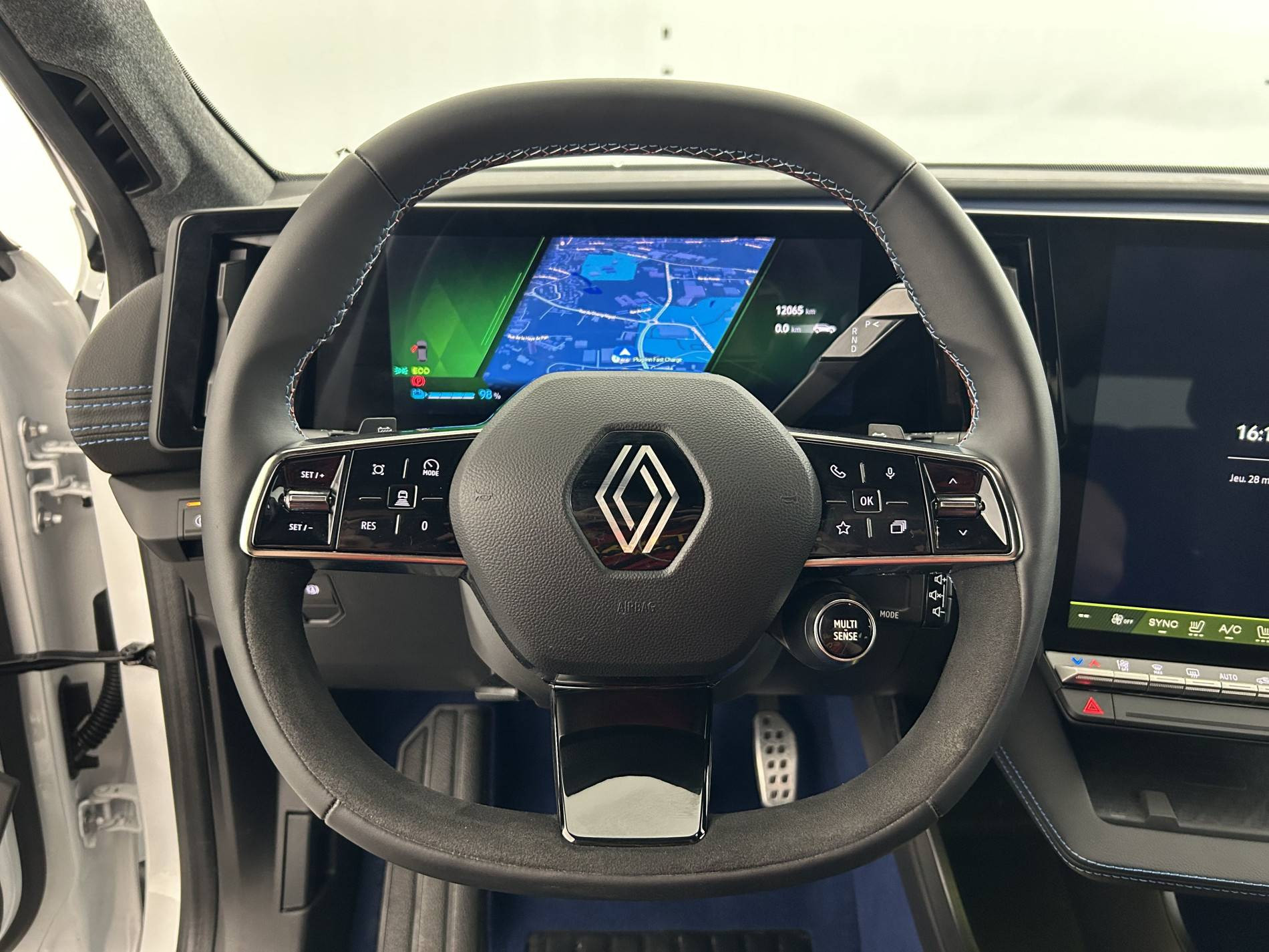 Vente en ligne Renault Scenic E-Tech  220 ch grande autonomie au prix de 39 991 €
