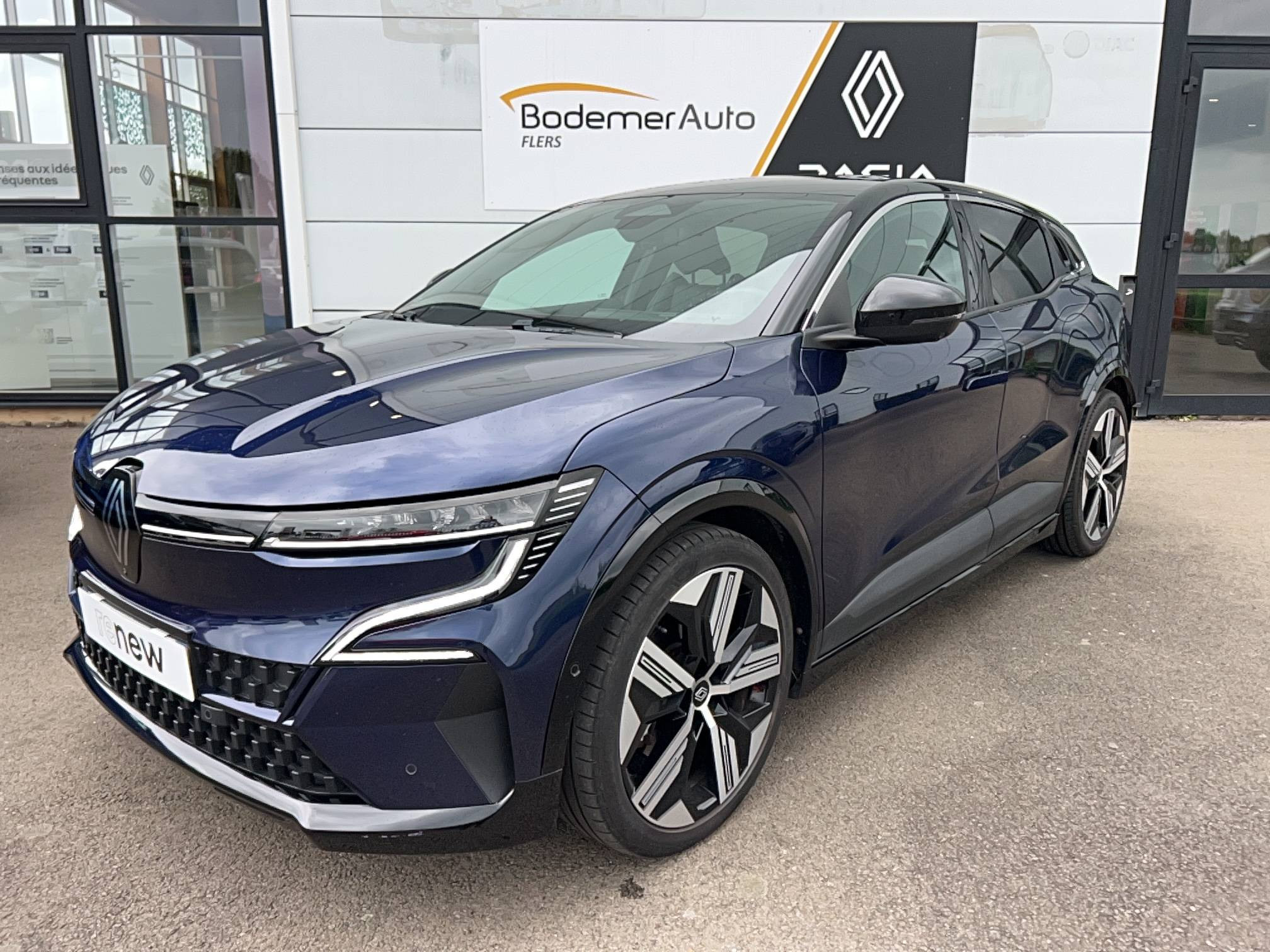 Vente en ligne Renault Megane E-Tech  EV60 220 ch super charge au prix de 24 890 €