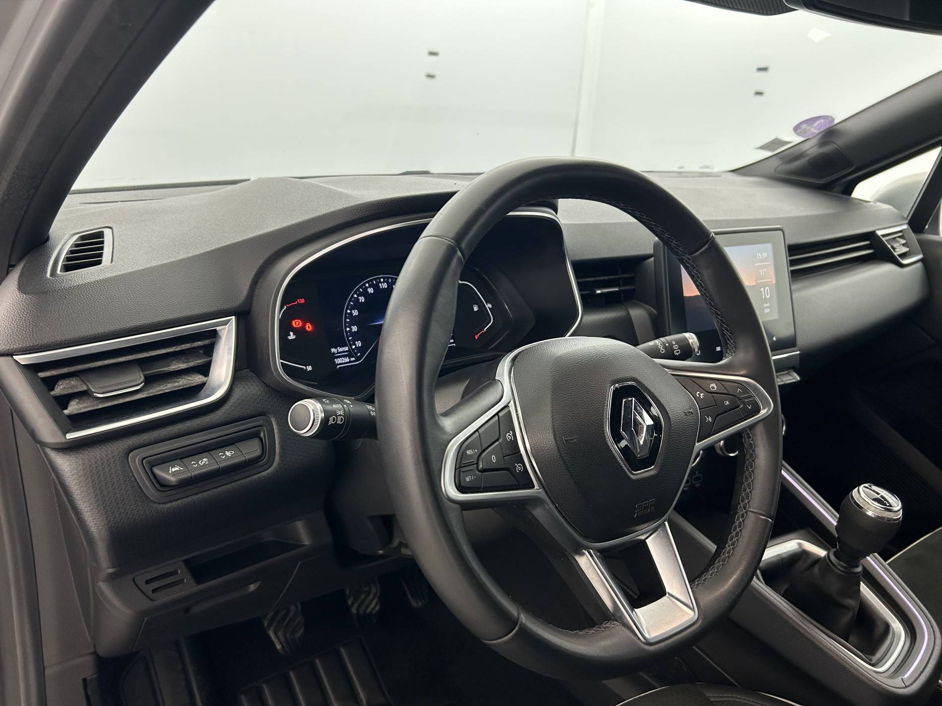 Vente en ligne Renault Clio 5 Clio TCe 100 au prix de 11 890 €