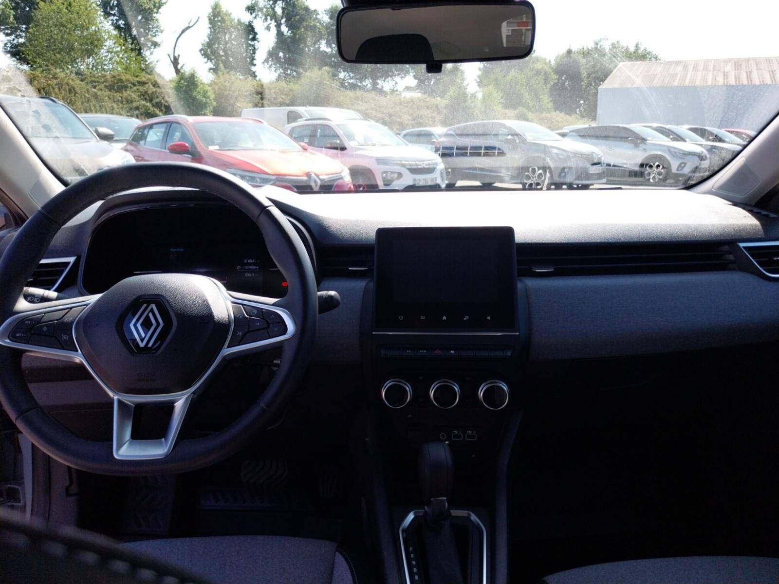 Vente en ligne Renault Clio 5 Clio E-Tech full hybrid 145 au prix de 18 991 €