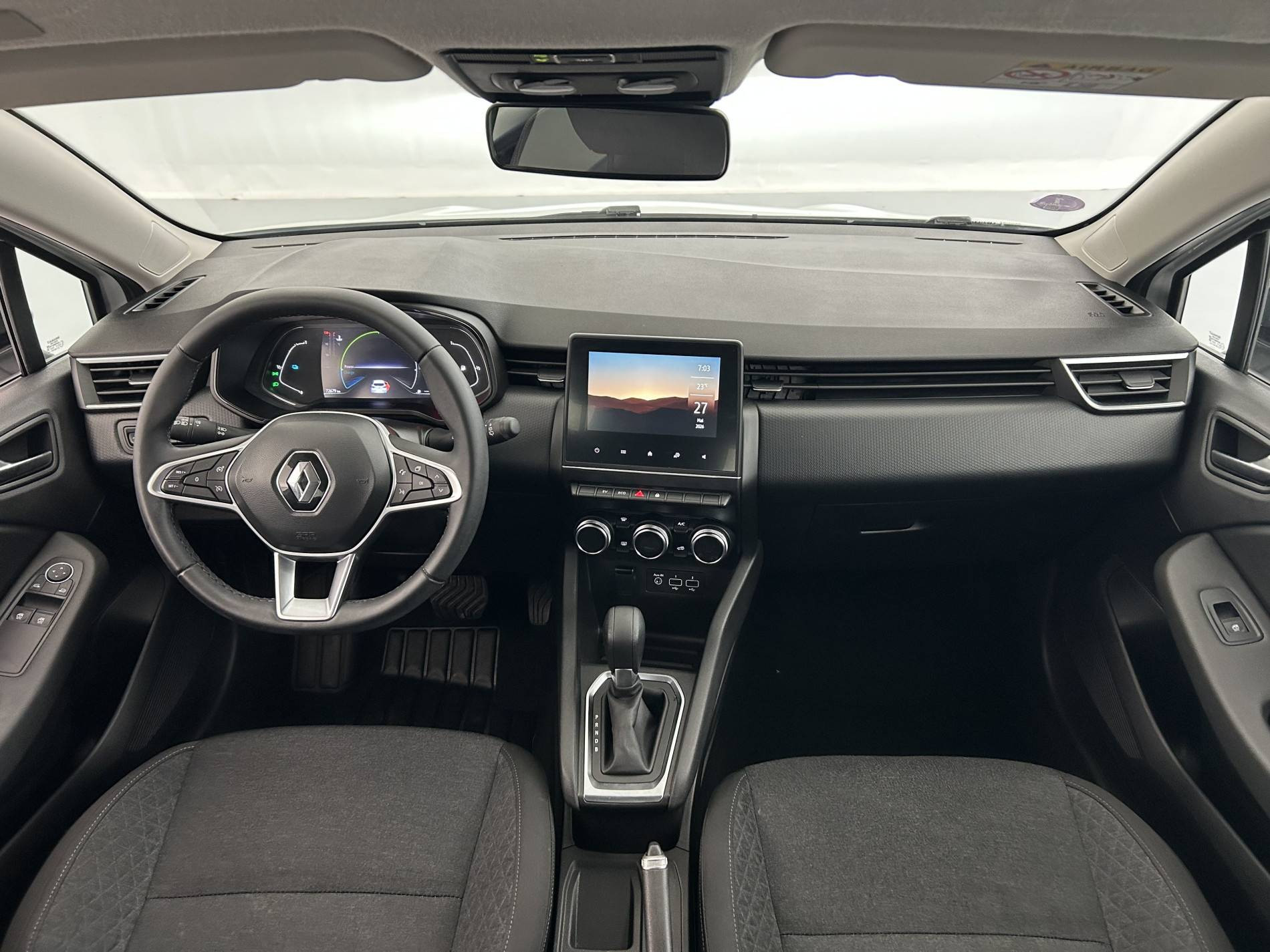 Vente en ligne Renault Clio 5 Clio E-Tech full hybrid 145 au prix de 14 490 €