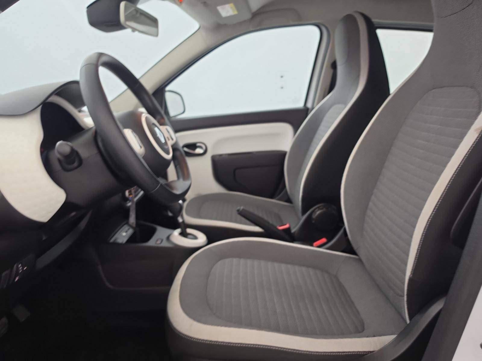 Vente en ligne Renault Twingo Electrique Twingo III E-Tech au prix de 12 990 €