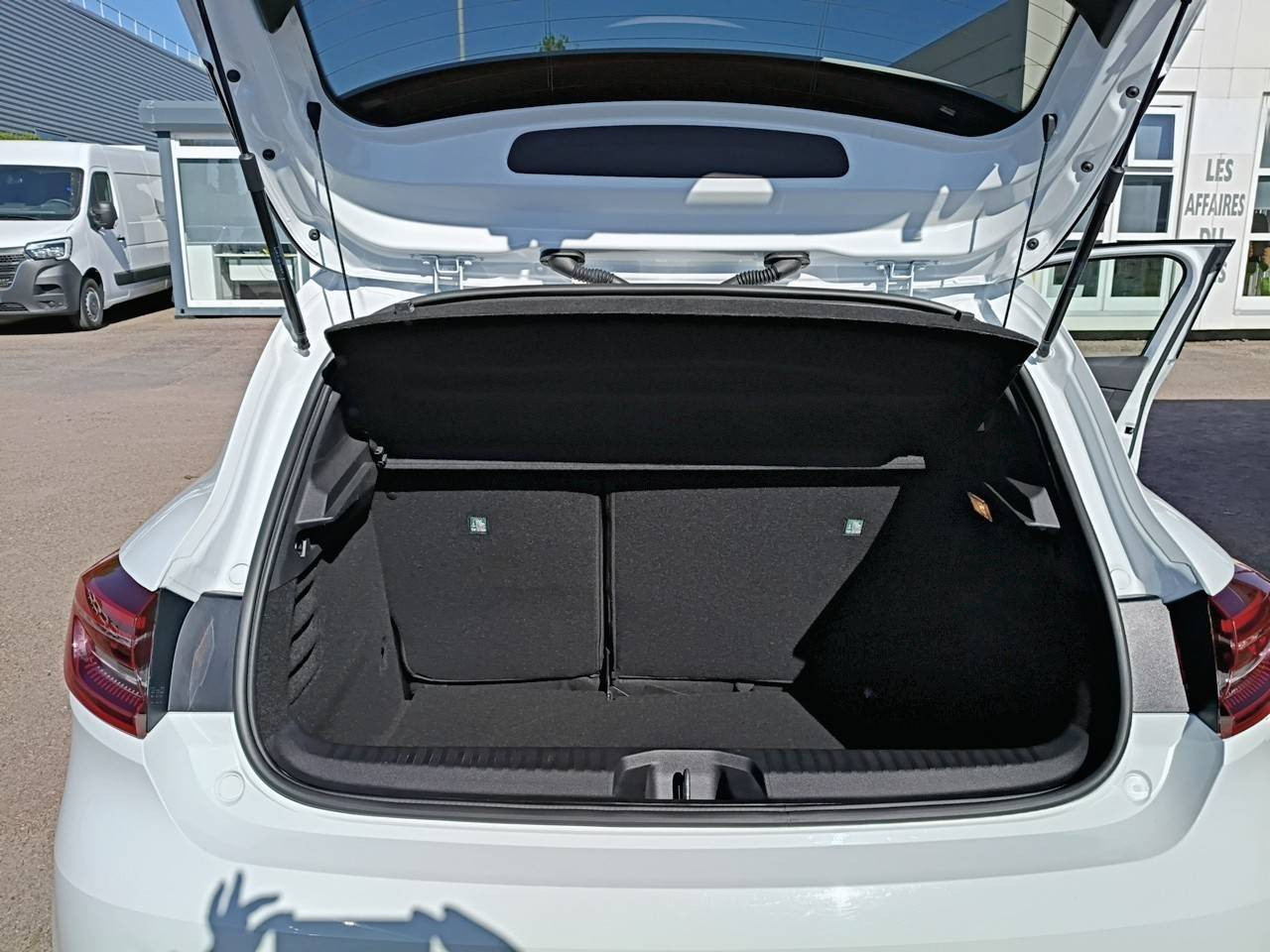 Vente en ligne Renault Clio 5 Clio SCe 65 au prix de 12 990 €