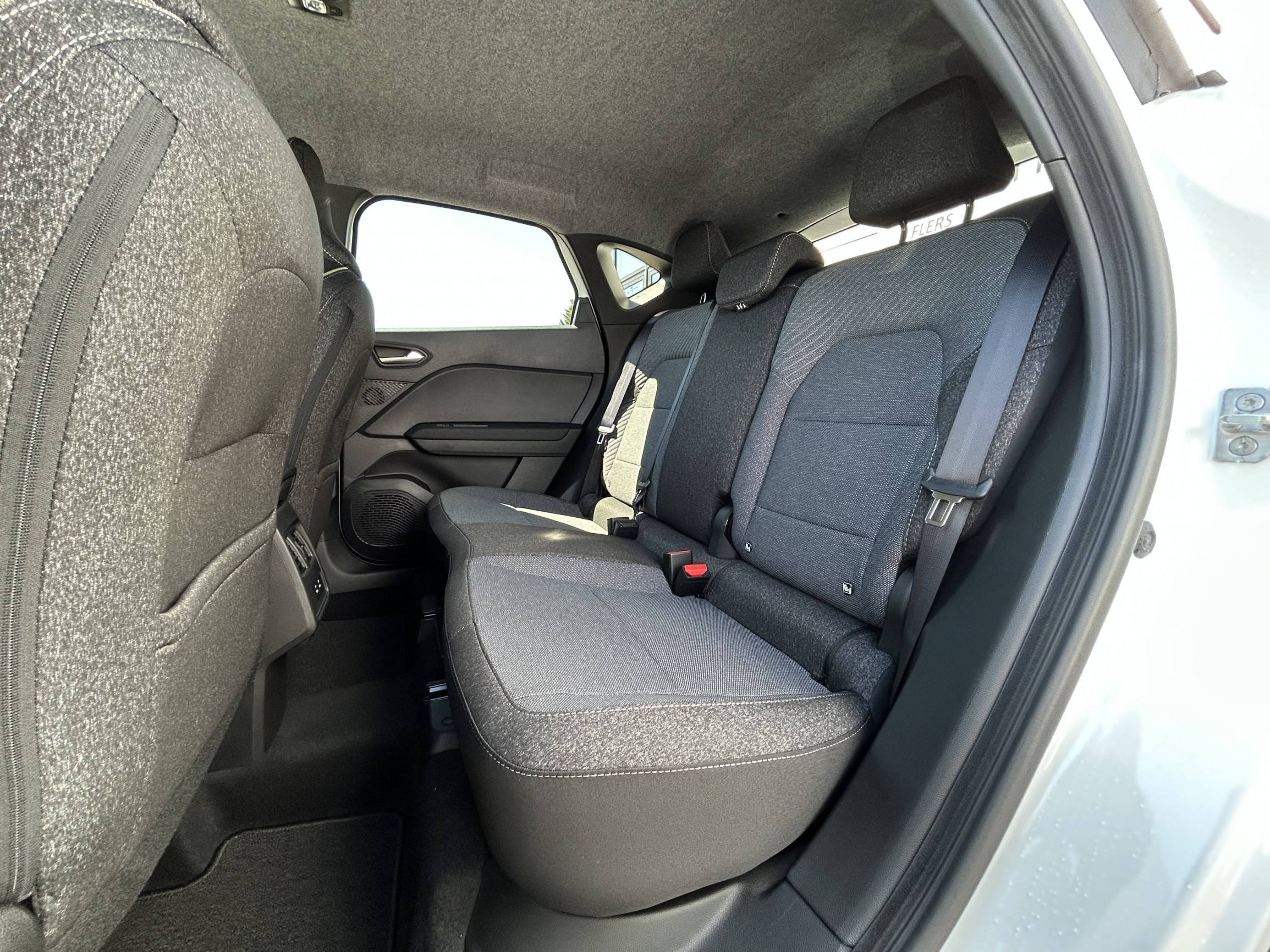 Vente en ligne Renault Captur  E-Tech full hybrid 160 ch au prix de 29 890 €