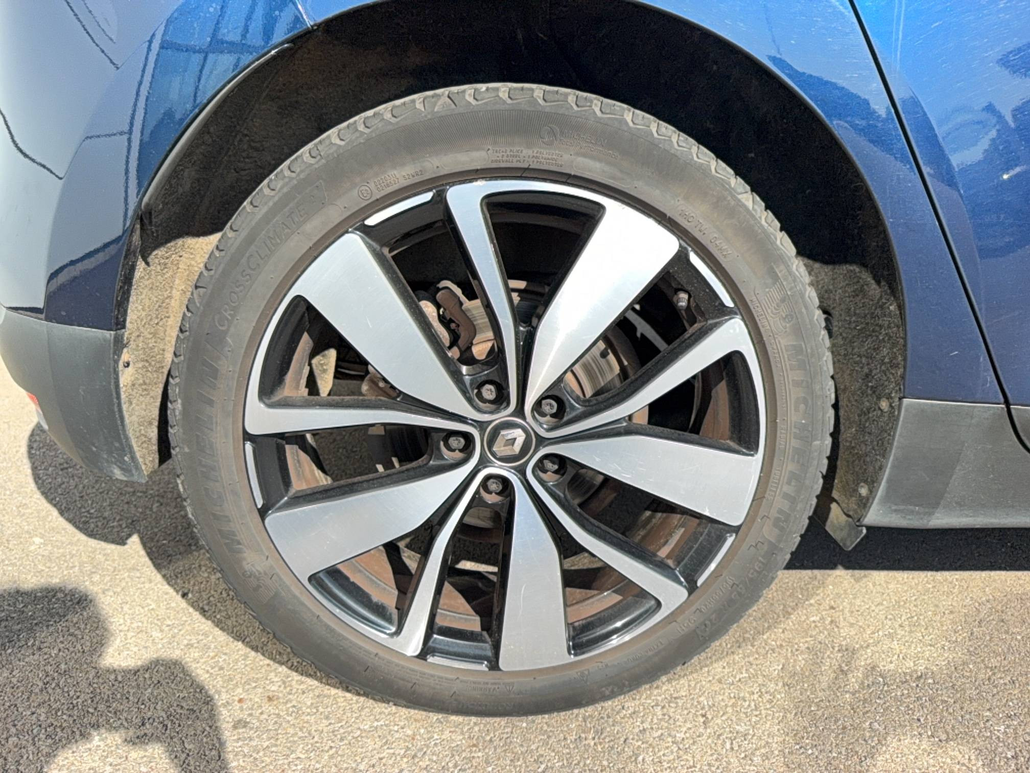 Vente en ligne Renault Scenic 4 Scenic Blue dCi 120 au prix de 14 490 €