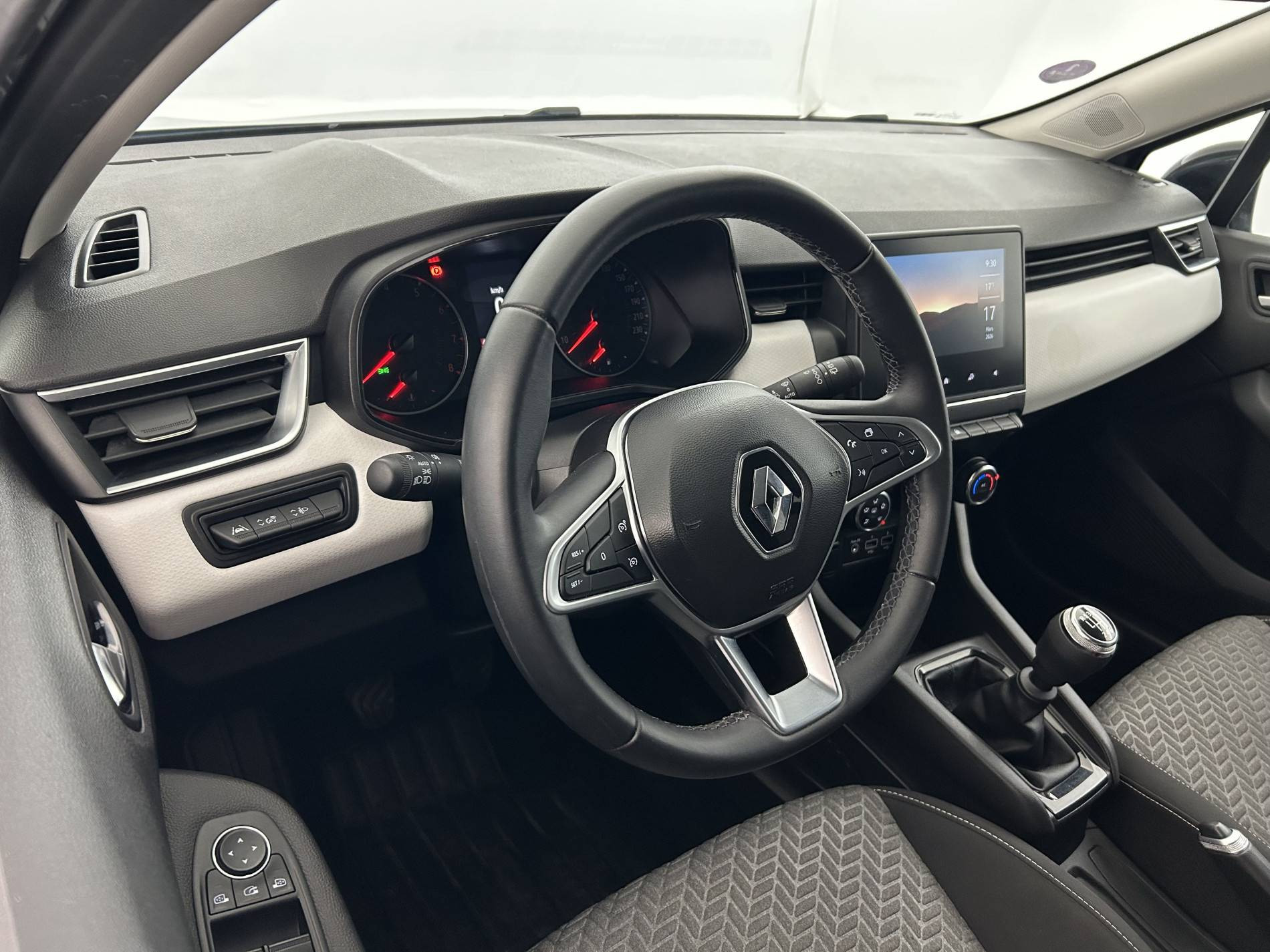 Vente en ligne Renault Clio 5 Clio TCe 90 au prix de 14 490 €