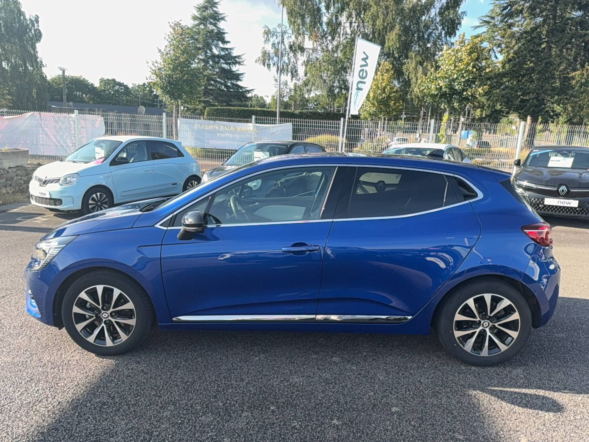 Vente en ligne Renault Clio 5 Clio E-Tech full hybrid 145 au prix de 18 490 €