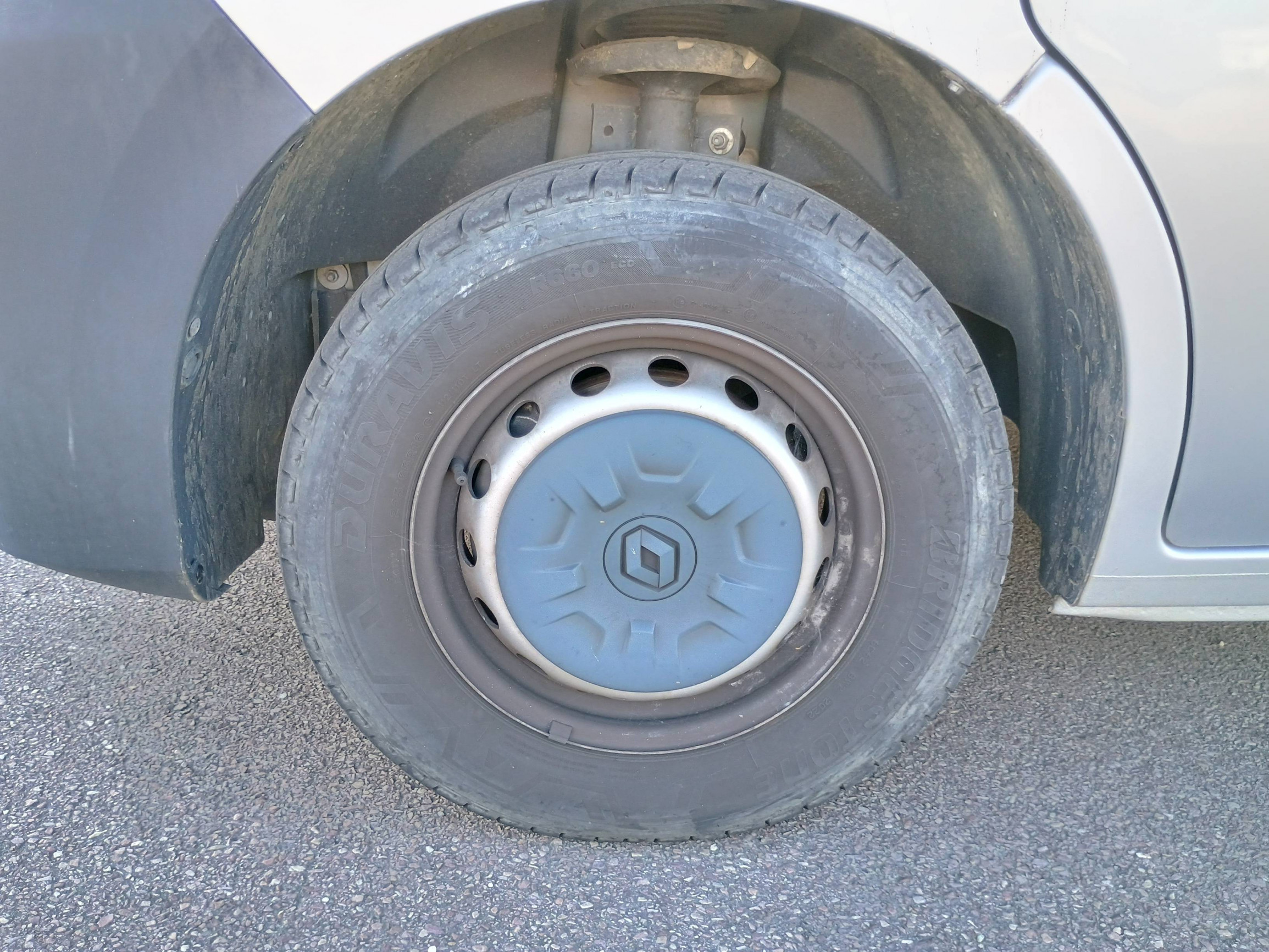 Vente en ligne Renault Master Fourgon MASTER FGN TRAC F3500 L2H2 BLUE DCI 180 au prix de 27 991 €