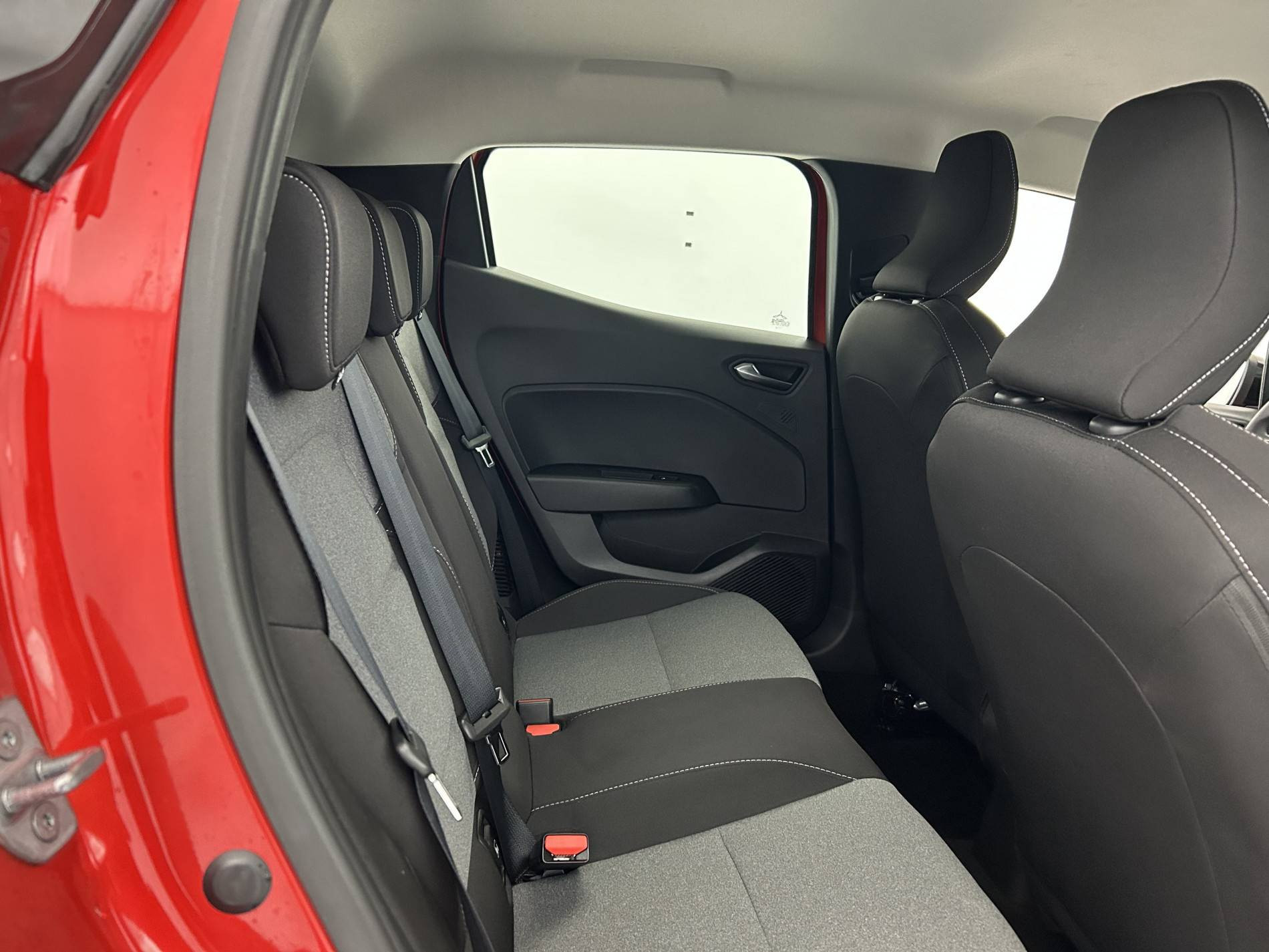 Vente en ligne Renault Clio 5 Clio E-Tech full hybrid 145 ch GSR2 au prix de 19 990 €