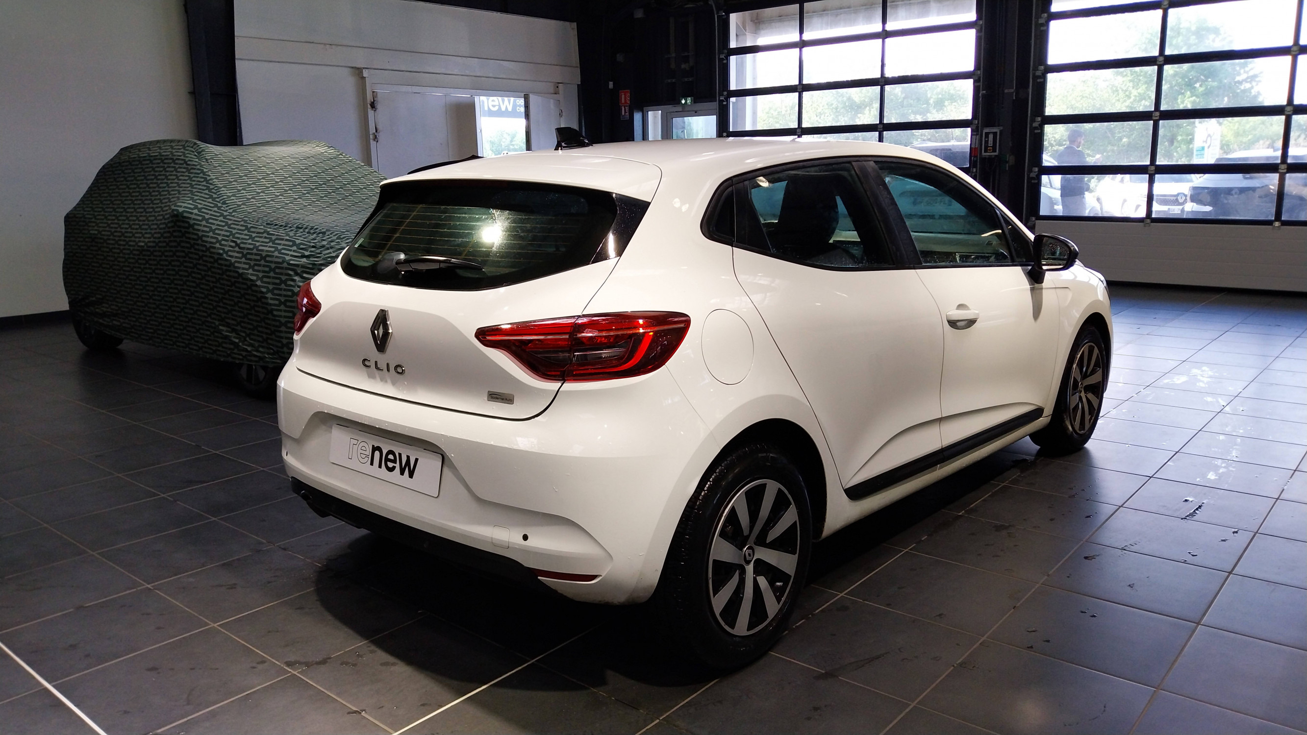 Vente en ligne Renault Clio 5 Clio TCe 90 au prix de 13 990 €