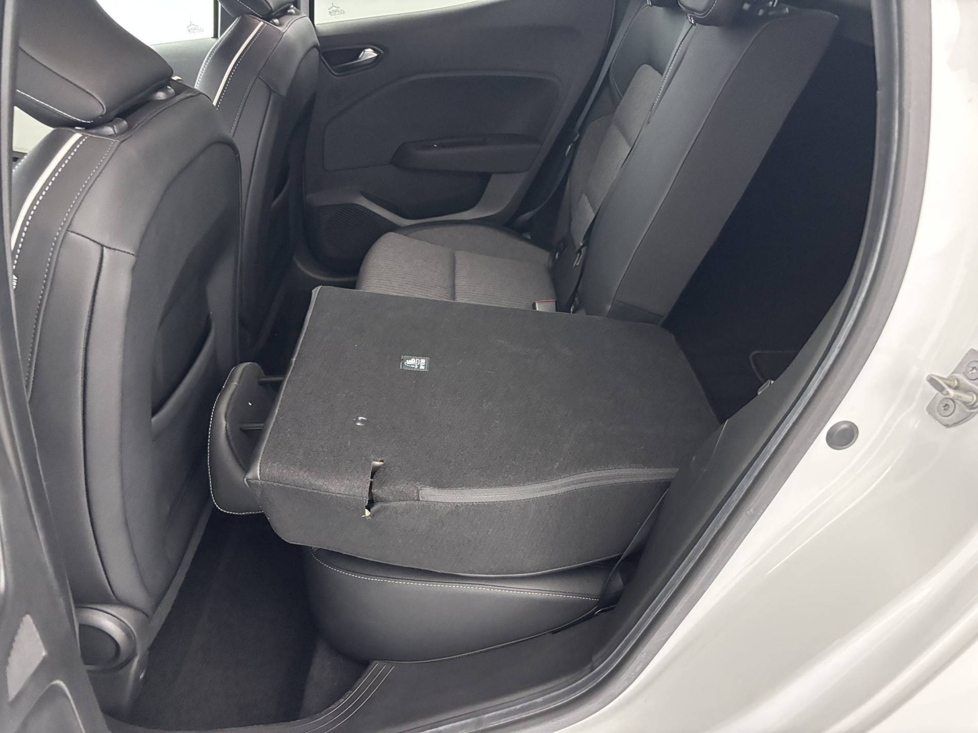 Vente en ligne Renault Clio 5 Clio TCe 90 au prix de 14 990 €
