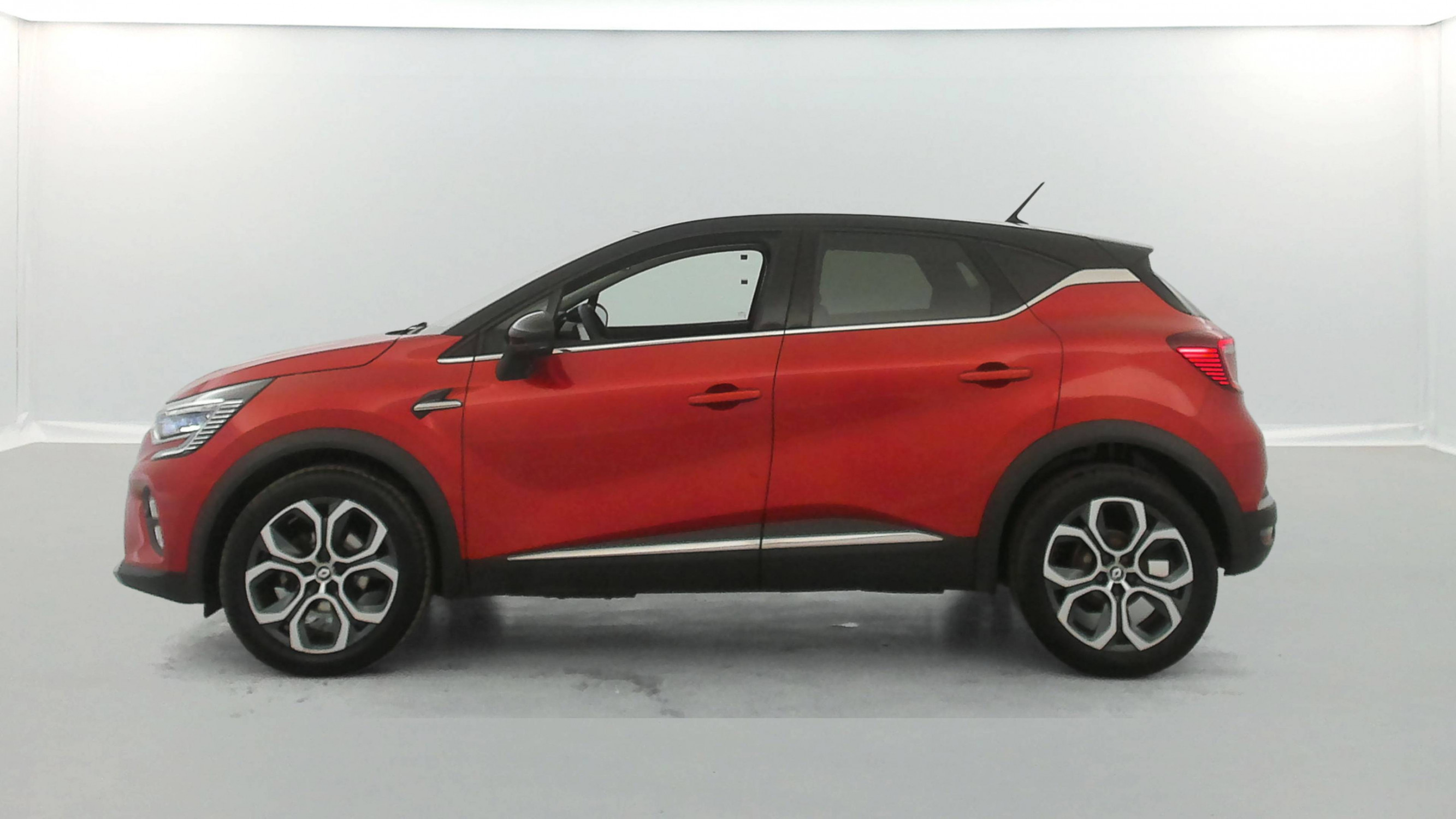 Vente en ligne Renault Captur  TCe 140 EDC - 21 au prix de 17 590 €