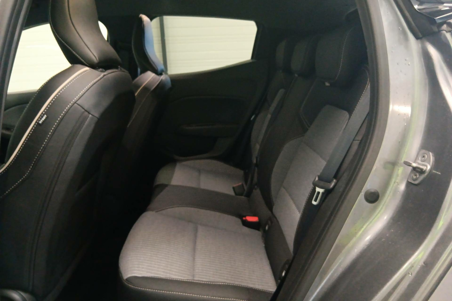 Vente en ligne Renault Clio 5 Clio TCe 90 ch GSR2 au prix de 17 290 €