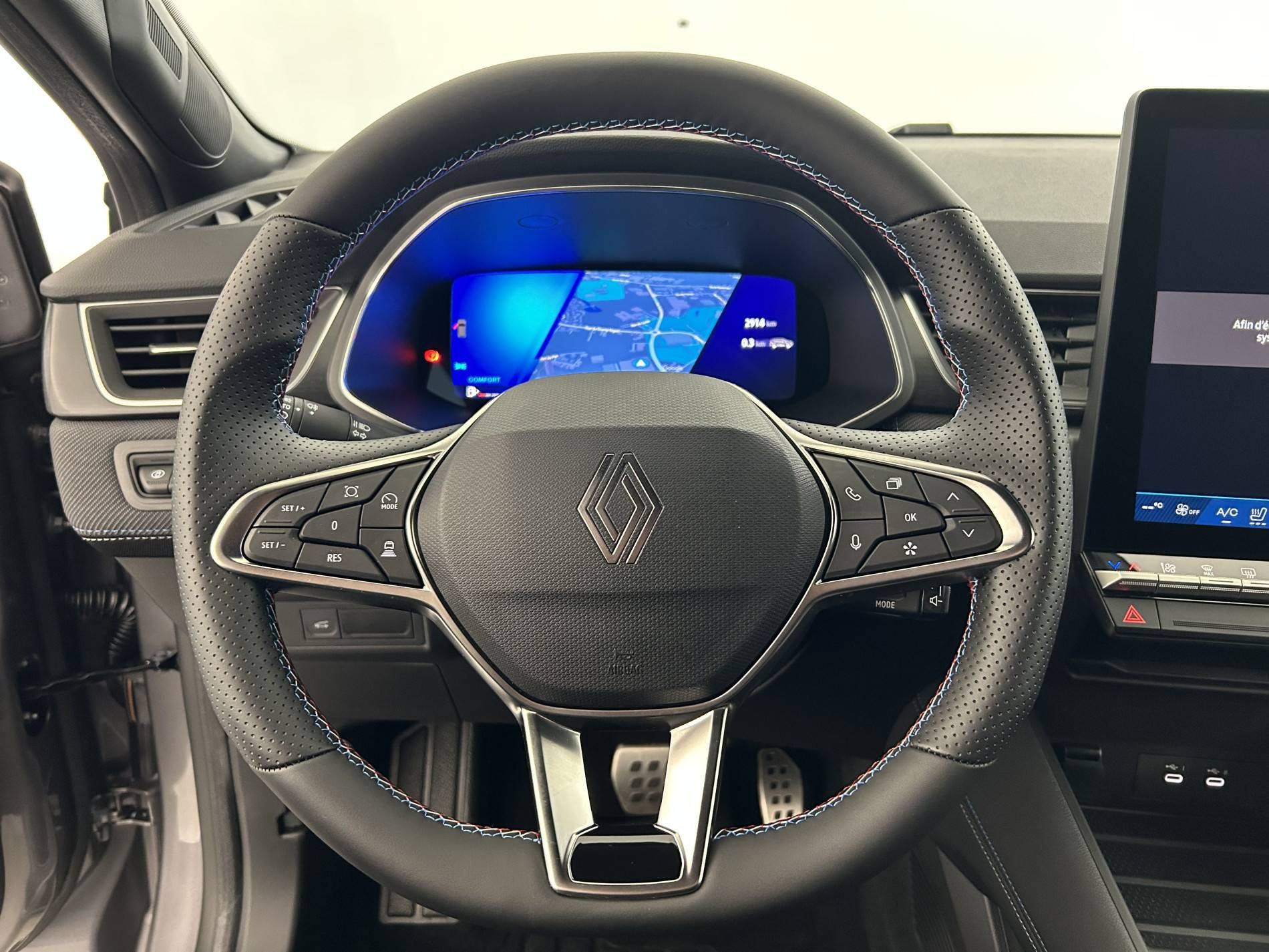 Vente en ligne Renault Symbioz  E-Tech full hybrid 160 ch au prix de 33 490 €