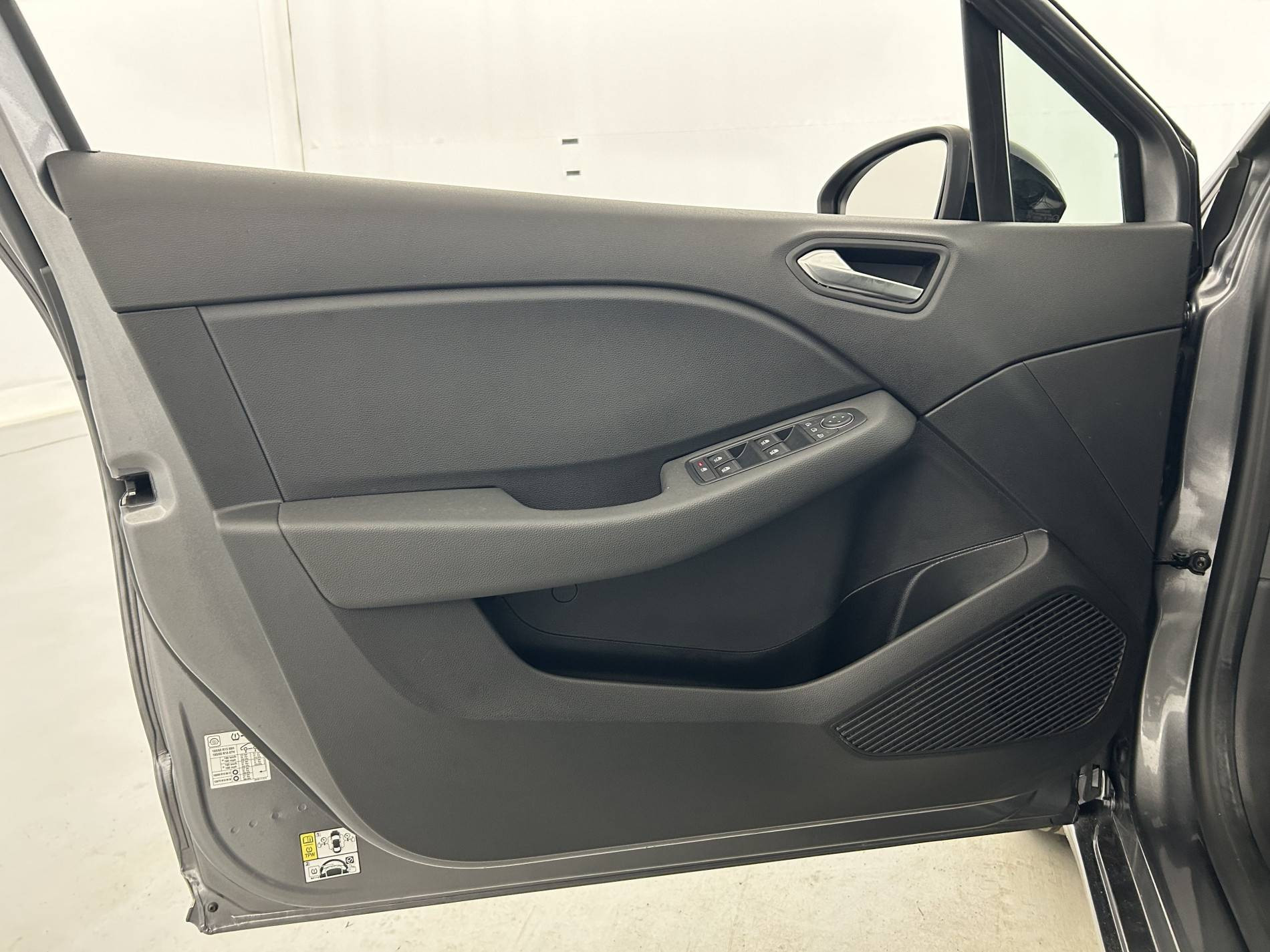 Vente en ligne Renault Clio 5 Clio TCe 90 au prix de 15 490 €