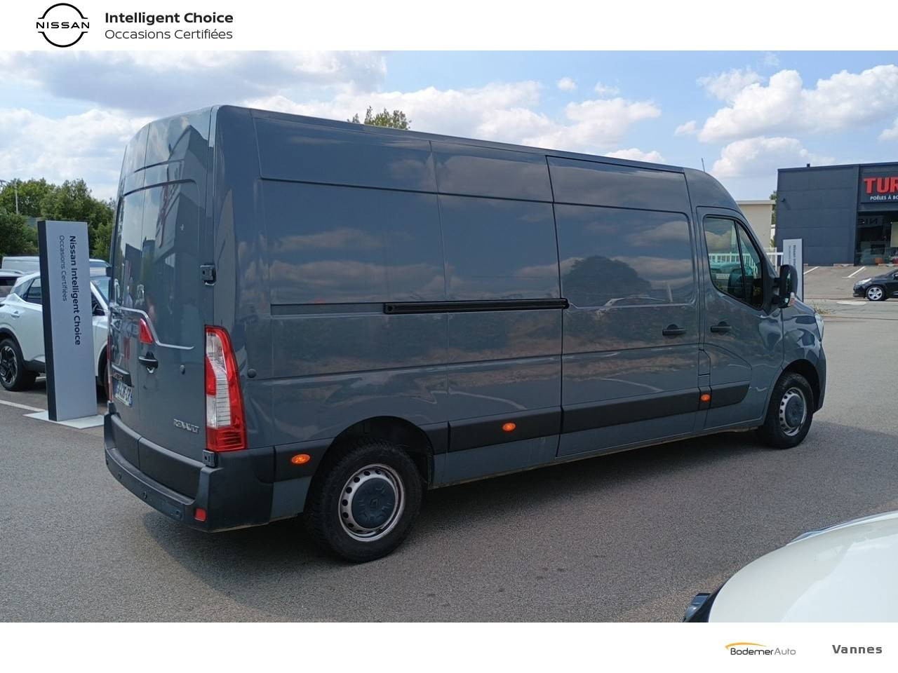 Vente en ligne Renault Master Fourgon MASTER TRAC F3500 L3H2 BLUE DCI 135 au prix de 21 500 €