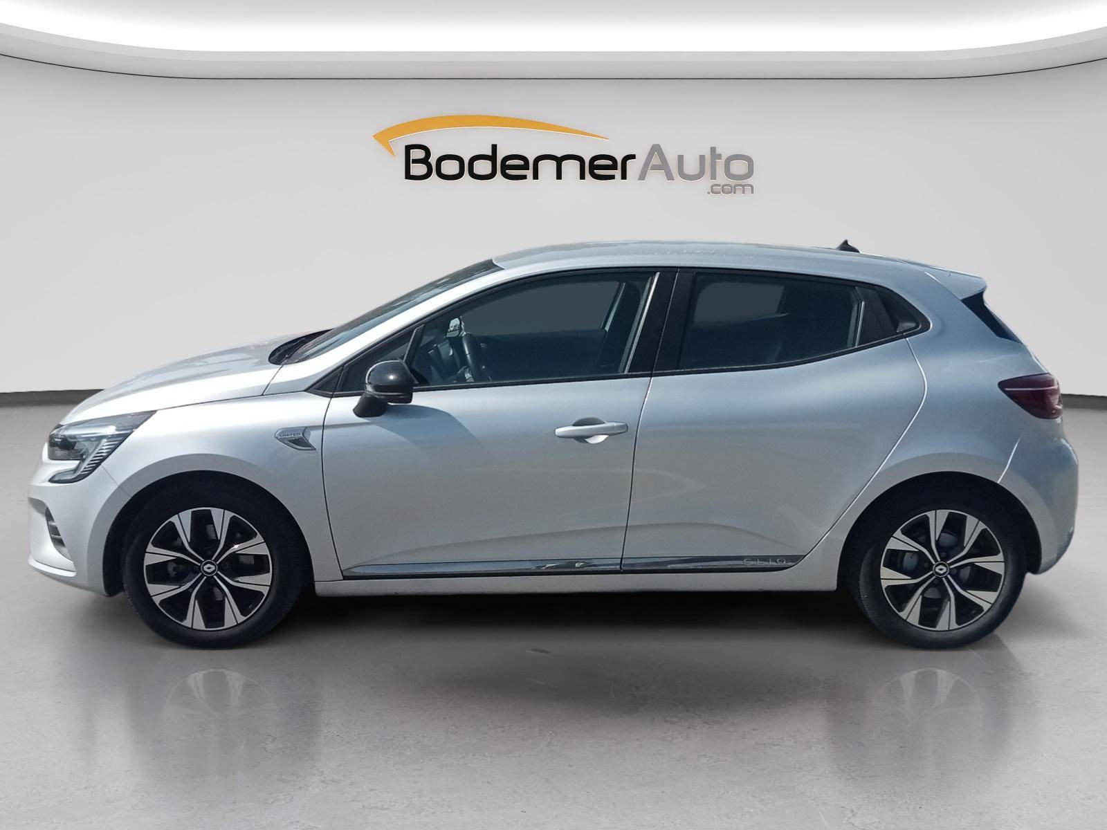 Vente en ligne Renault Clio 5 Clio E-Tech 140 - 21N au prix de 16 490 €