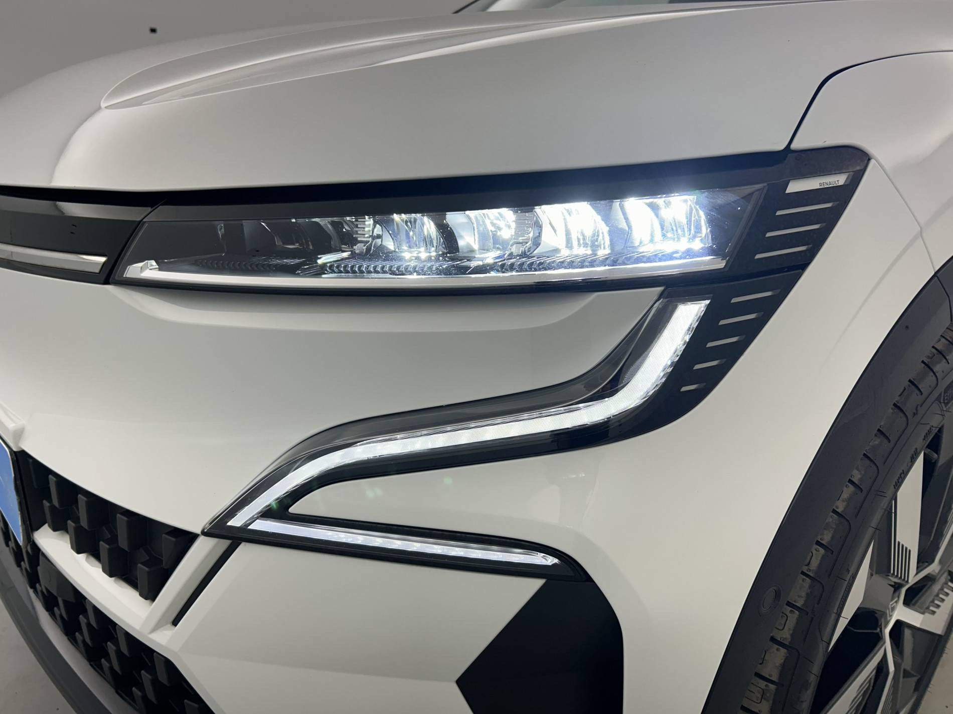 Vente en ligne Renault Megane E-Tech  EV40 130ch standard charge au prix de 20 790 €