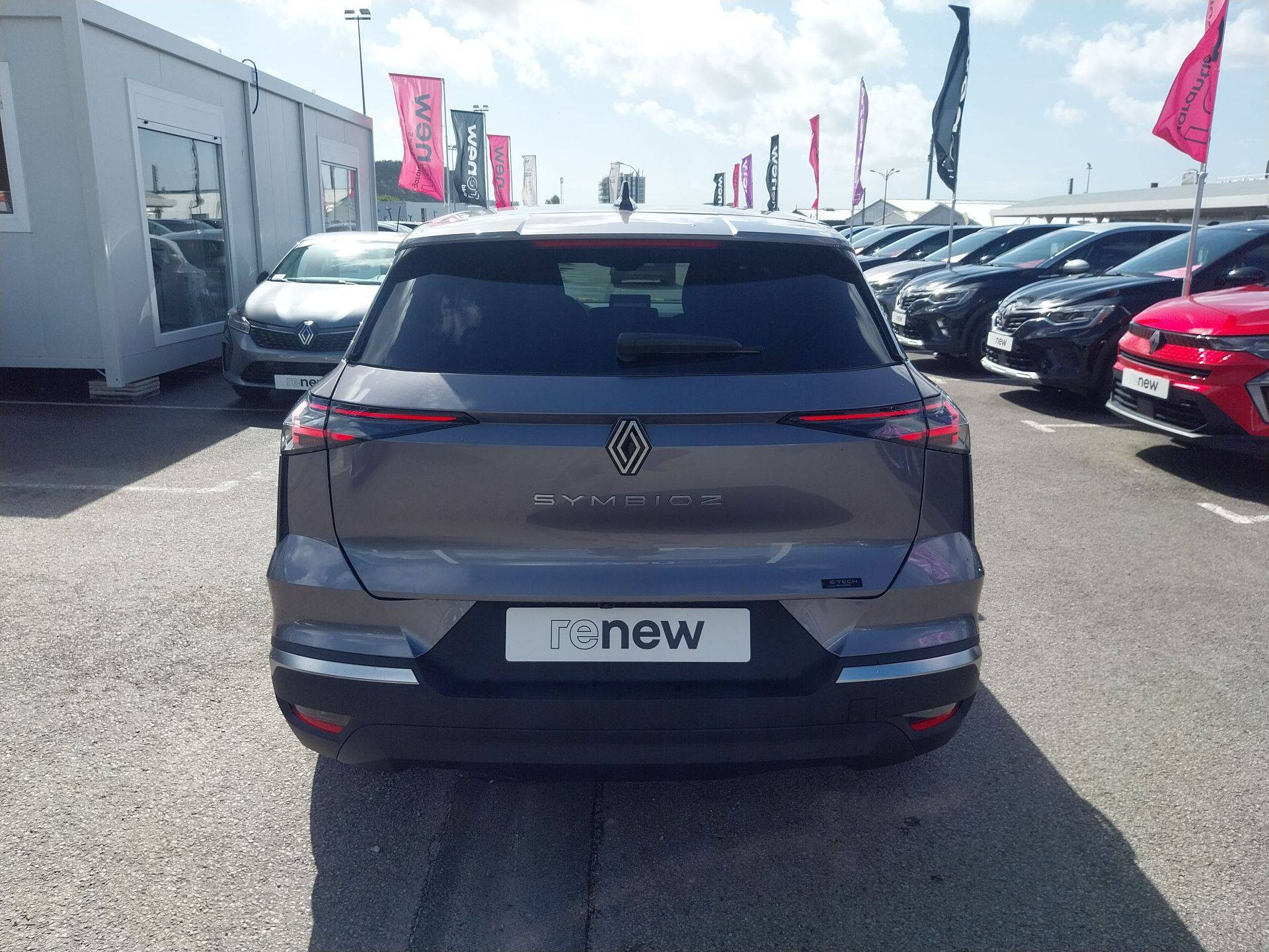 Vente en ligne Renault Symbioz  E-Tech full hybrid 145 au prix de 27 490 €