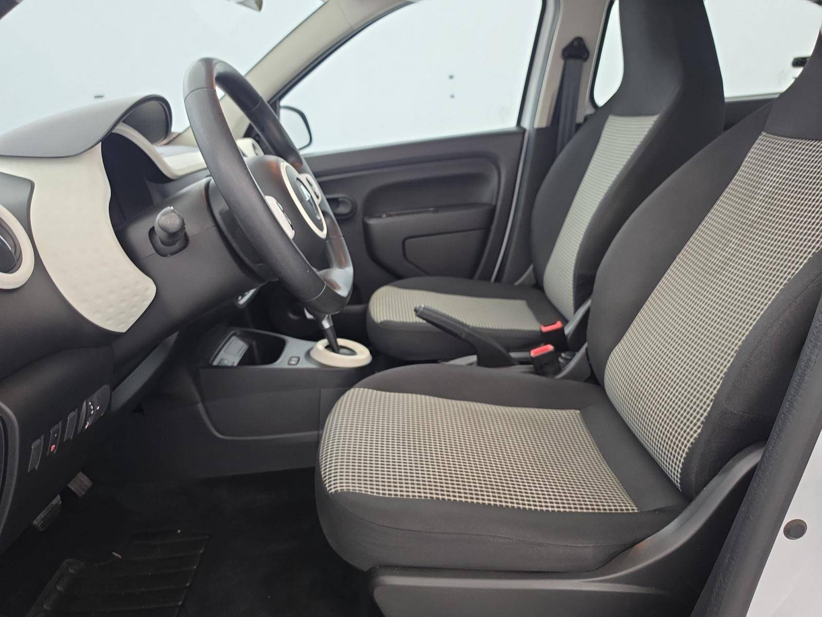 Vente en ligne Renault Twingo Electrique Twingo III E-Tech au prix de 11 490 €
