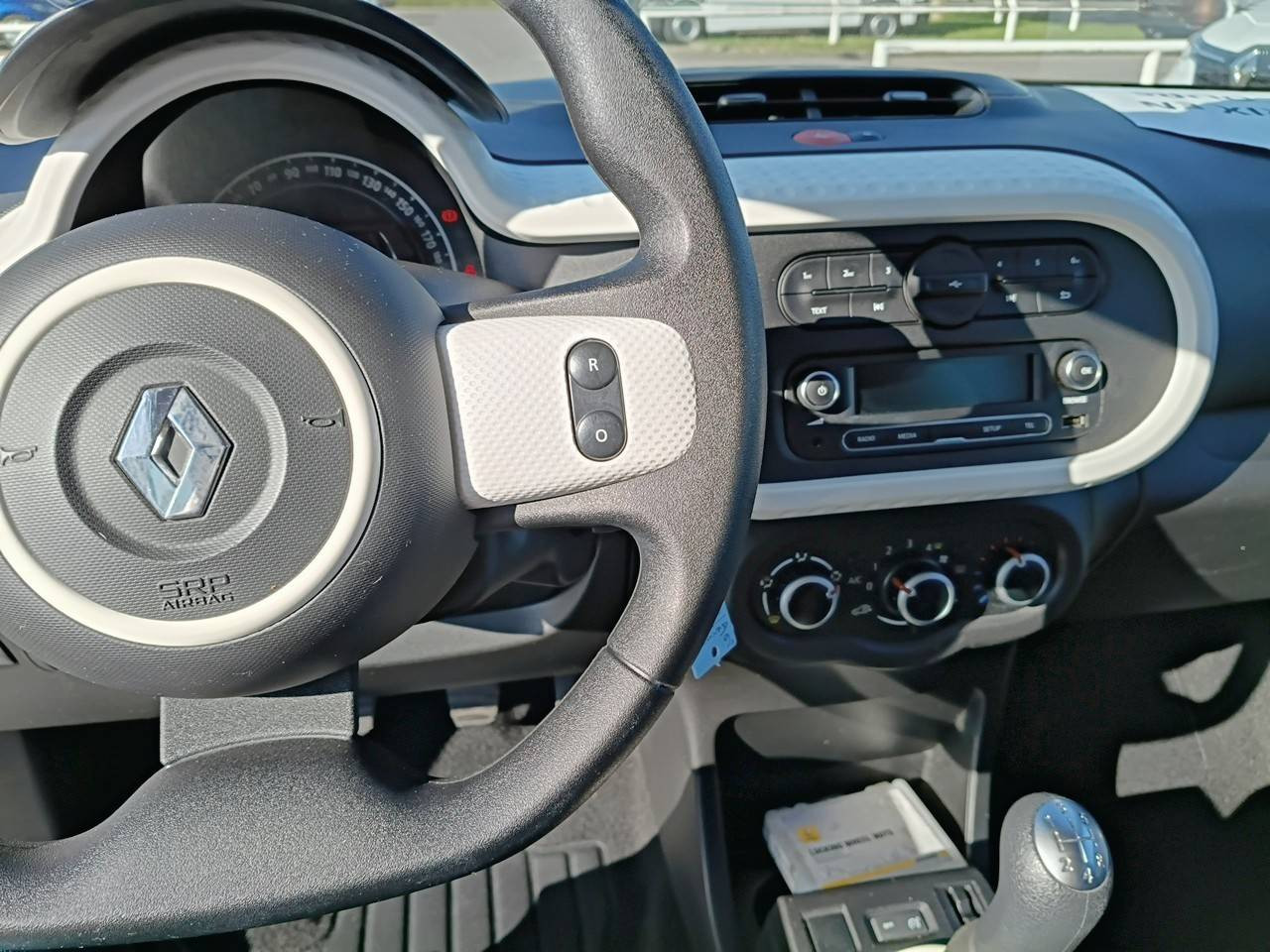 Vente en ligne Renault Twingo 3  1.0 SCe 70 E6C au prix de 8 990 €