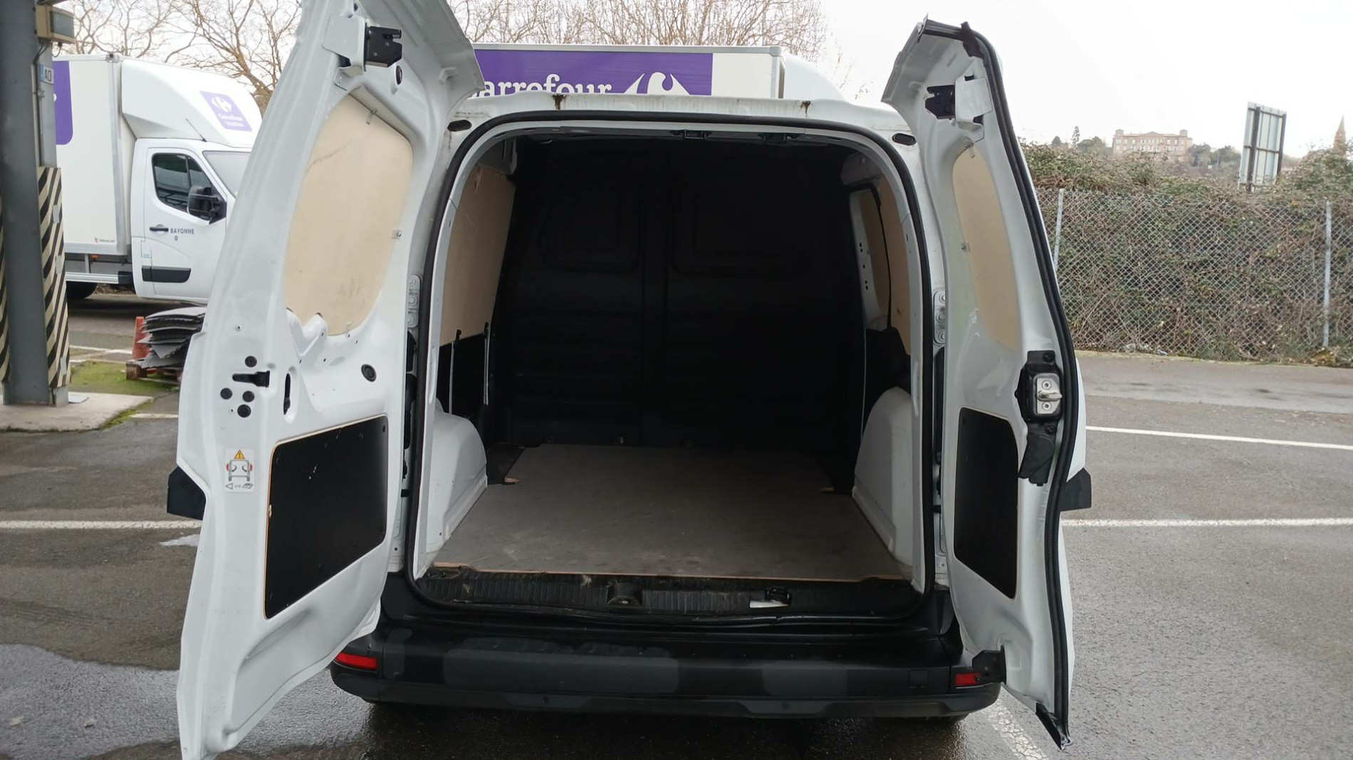 Vente en ligne Renault Kangoo Van  BLUE DCI 115 EDC au prix de 19 990 €